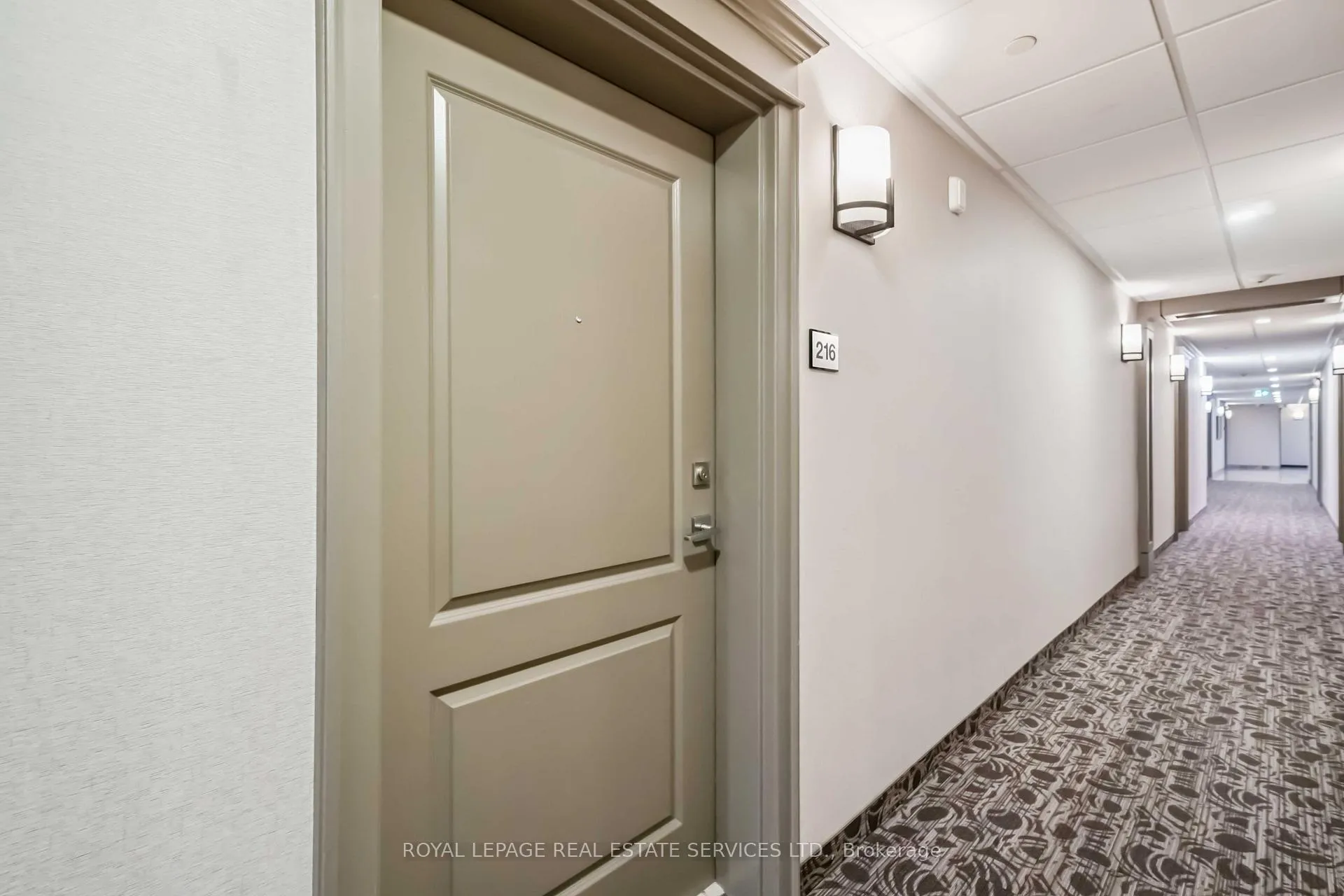 Photo 6 of Unit 216, 101 Shoreview Place, Hamilton, Lakeshore — HOMEH