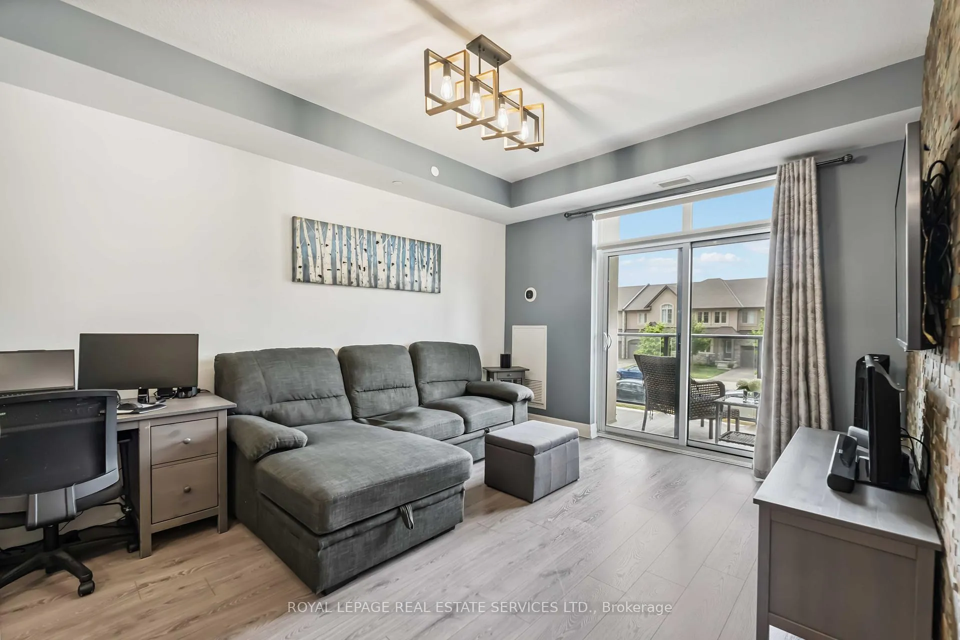 Photo 14 of Unit 216, 101 Shoreview Place, Hamilton, Lakeshore — HOMEH