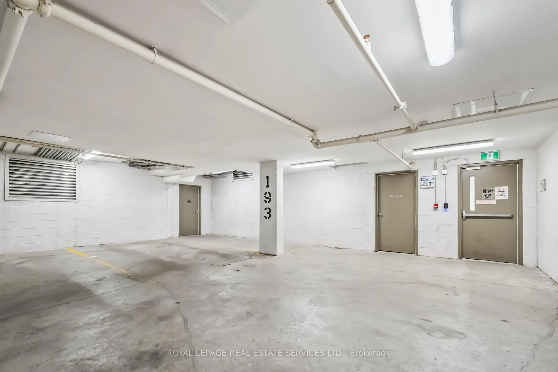 Photo 23 of Unit 216, 101 Shoreview Place, Hamilton, Lakeshore — HOMEH