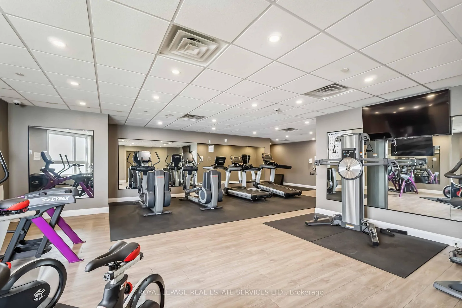 Photo 24 of Unit 216, 101 Shoreview Place, Hamilton, Lakeshore — HOMEH