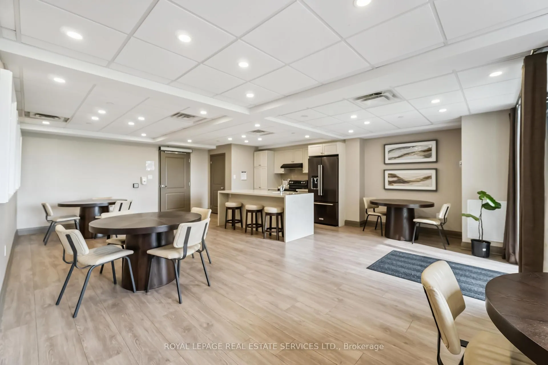 Photo 28 of Unit 216, 101 Shoreview Place, Hamilton, Lakeshore — HOMEH