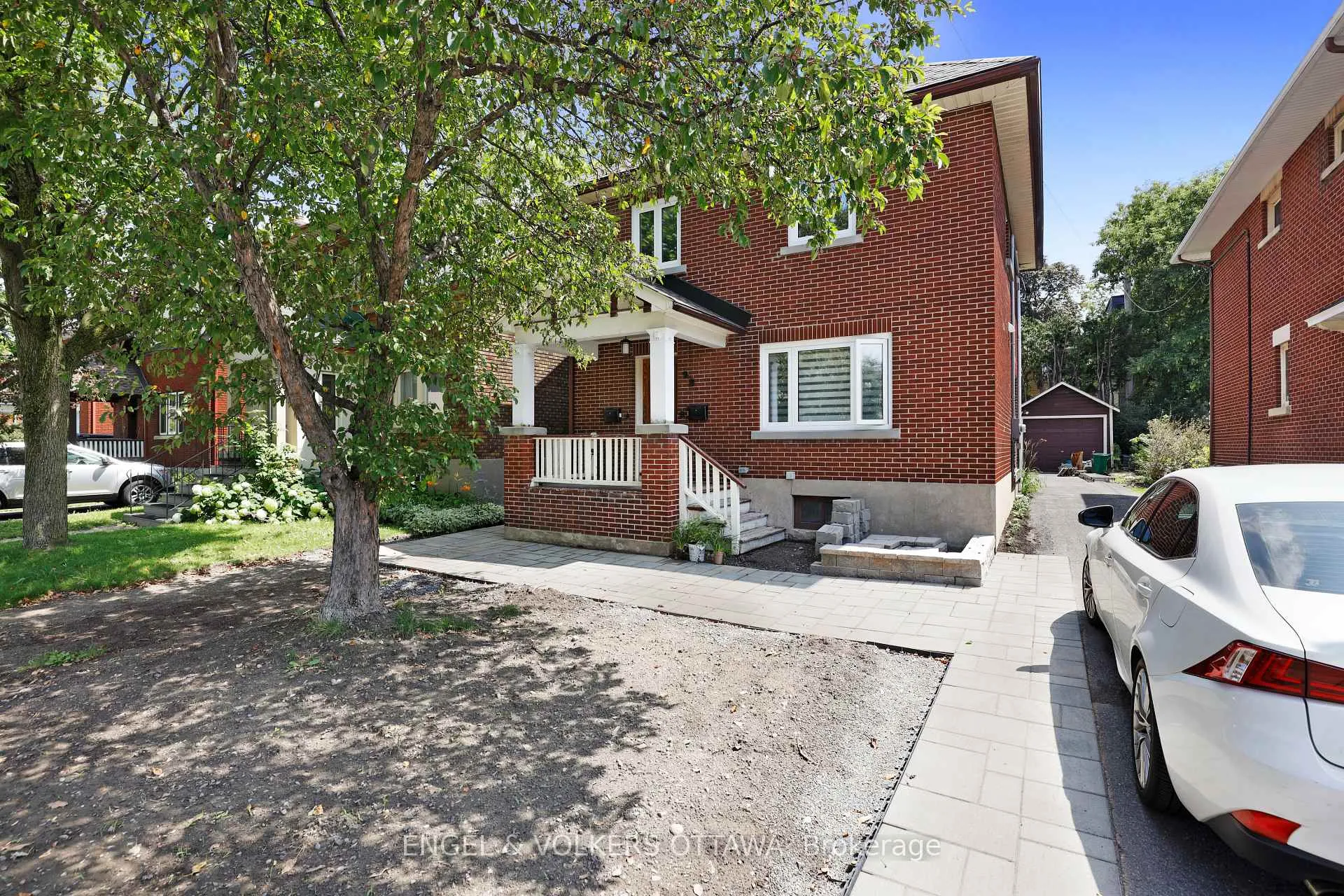 Photo 3 of Unit B, 98 Renfrew Avenue, Ottawa, Glebe — HOMEH
