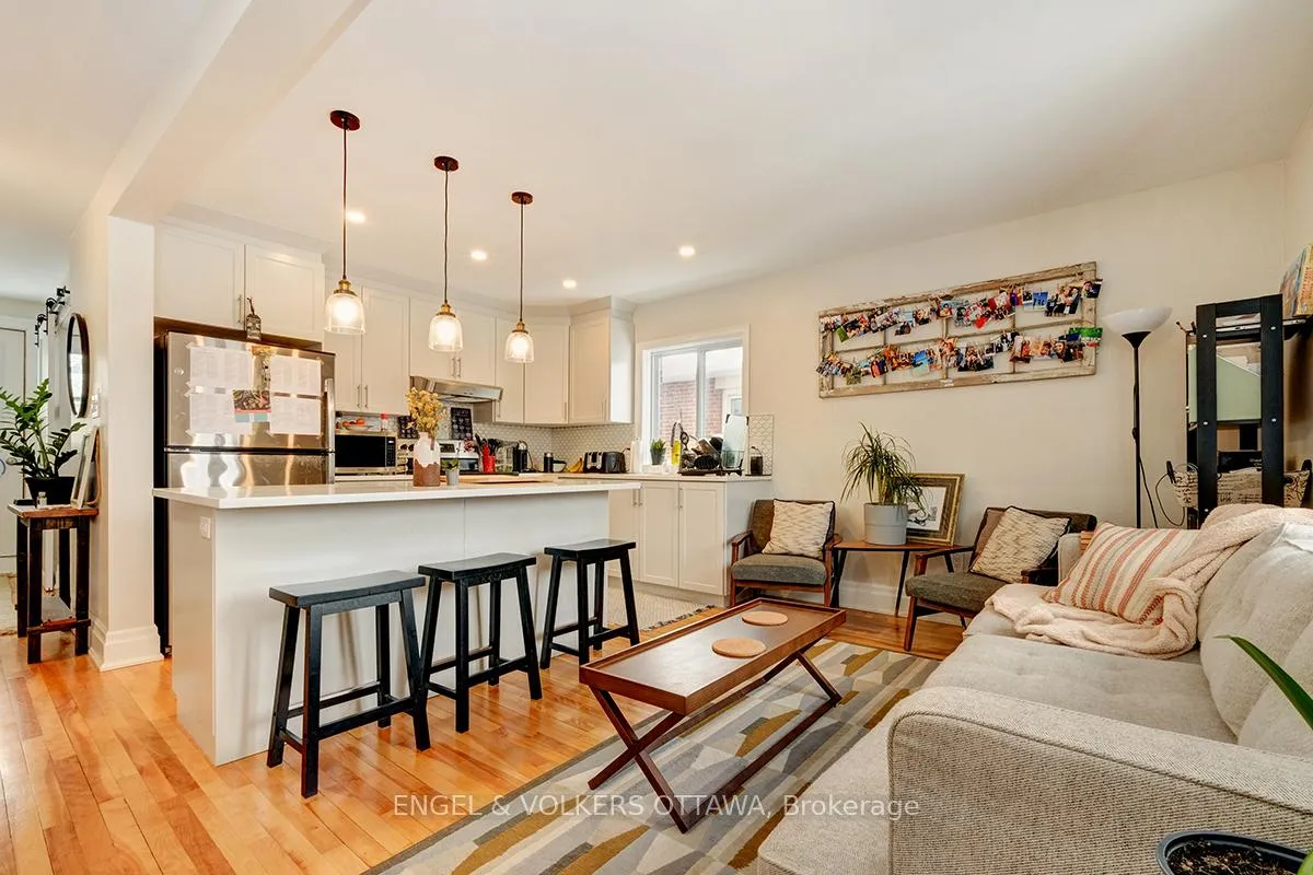 Photo 8 of Unit B, 98 Renfrew Avenue, Ottawa, Glebe — HOMEH
