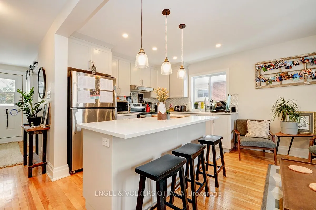 Photo 12 of Unit B, 98 Renfrew Avenue, Ottawa, Glebe — HOMEH