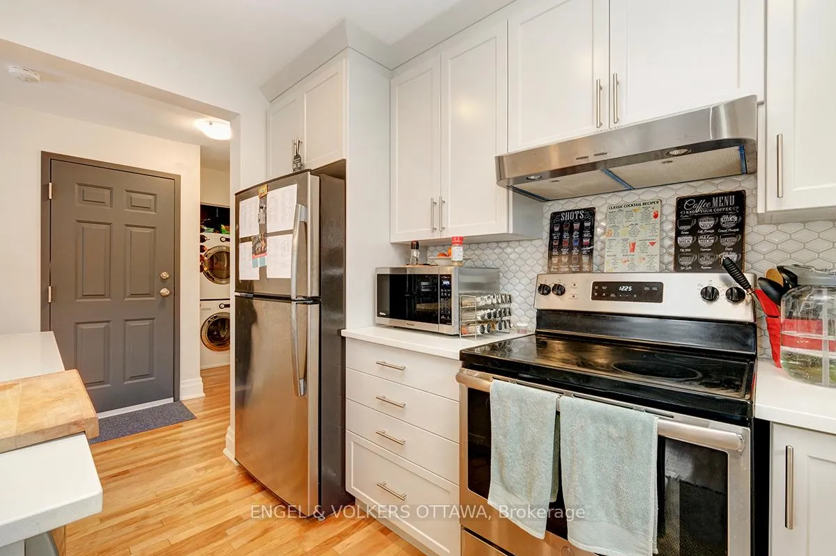 Photo 15 of Unit B, 98 Renfrew Avenue, Ottawa, Glebe — HOMEH
