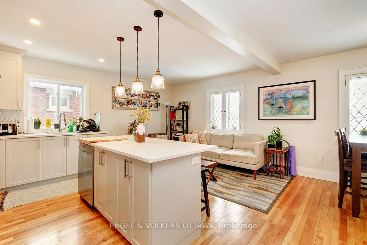 Photo 16 of Unit B, 98 Renfrew Avenue, Ottawa, Glebe — HOMEH