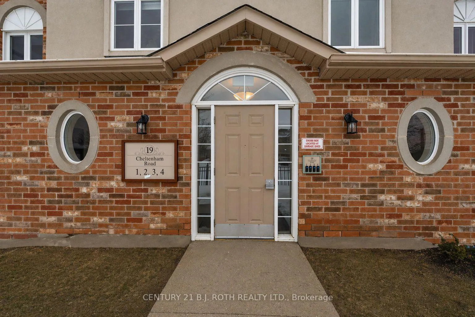 Photo 2 of Unit 4, 19 Cheltenham Road, Barrie, Georgian Drive — HOMEH
