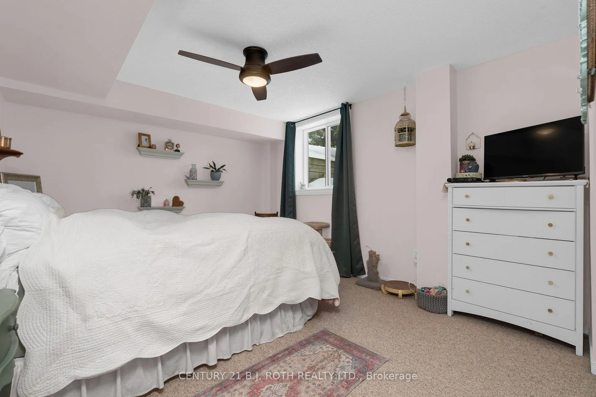 Photo 12 of Unit 4, 19 Cheltenham Road, Barrie, Georgian Drive — HOMEH
