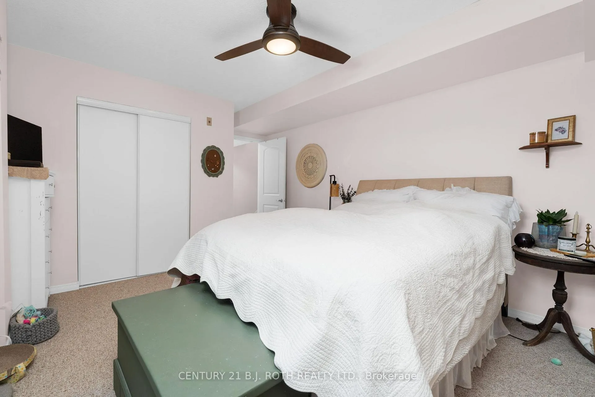 Photo 13 of Unit 4, 19 Cheltenham Road, Barrie, Georgian Drive — HOMEH