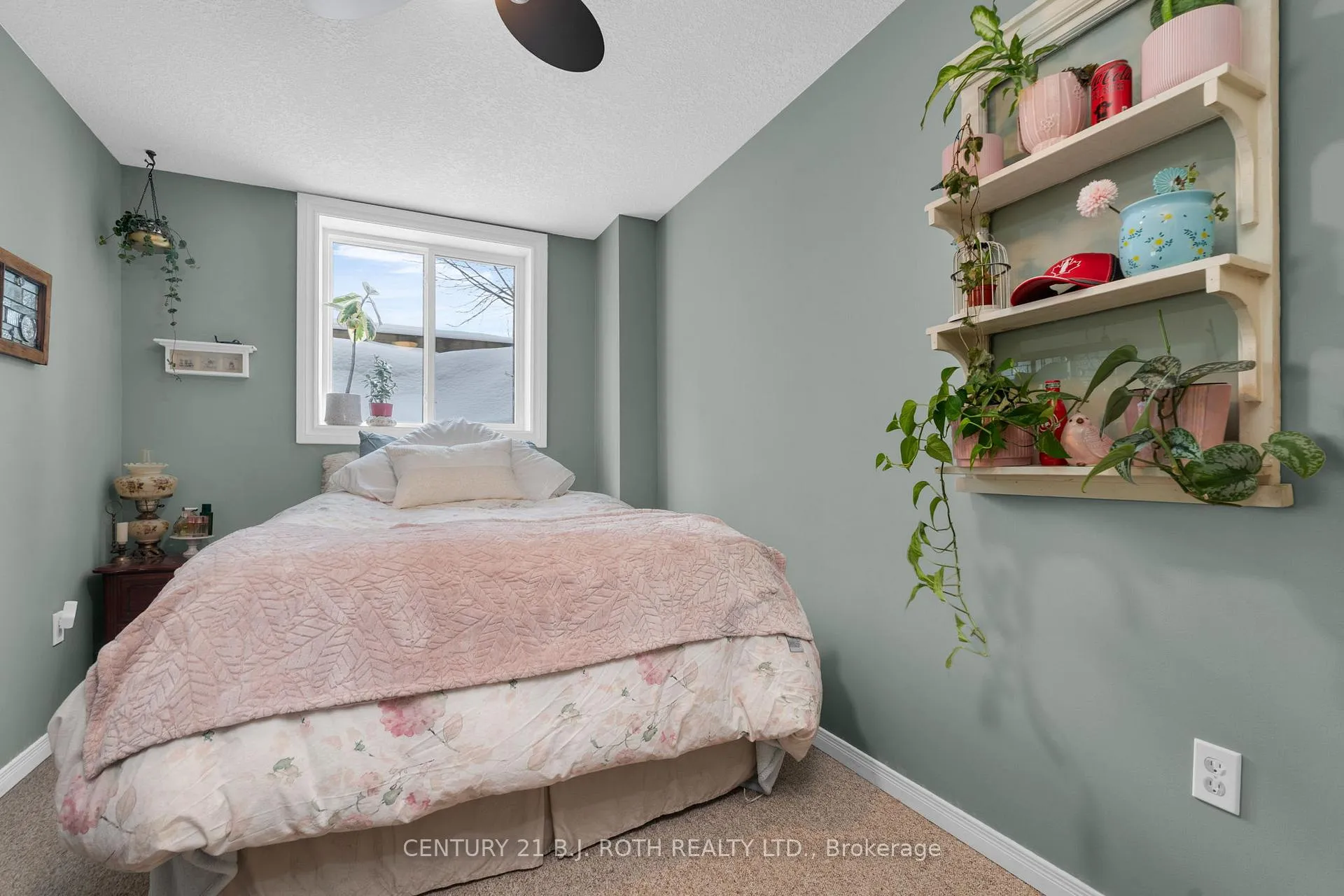 Photo 16 of Unit 4, 19 Cheltenham Road, Barrie, Georgian Drive — HOMEH