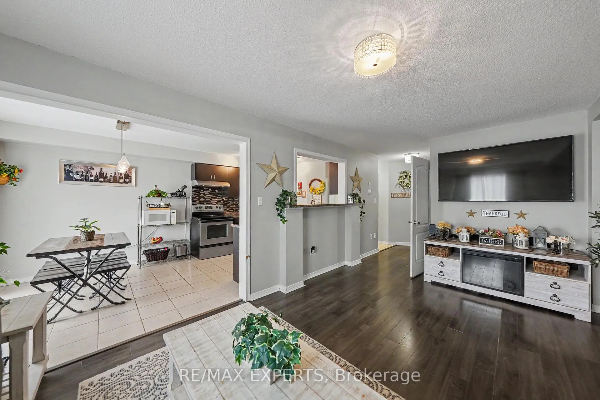 Photo 7 of 1261 Benson Street, Innisfil, Alcona — HOMEH