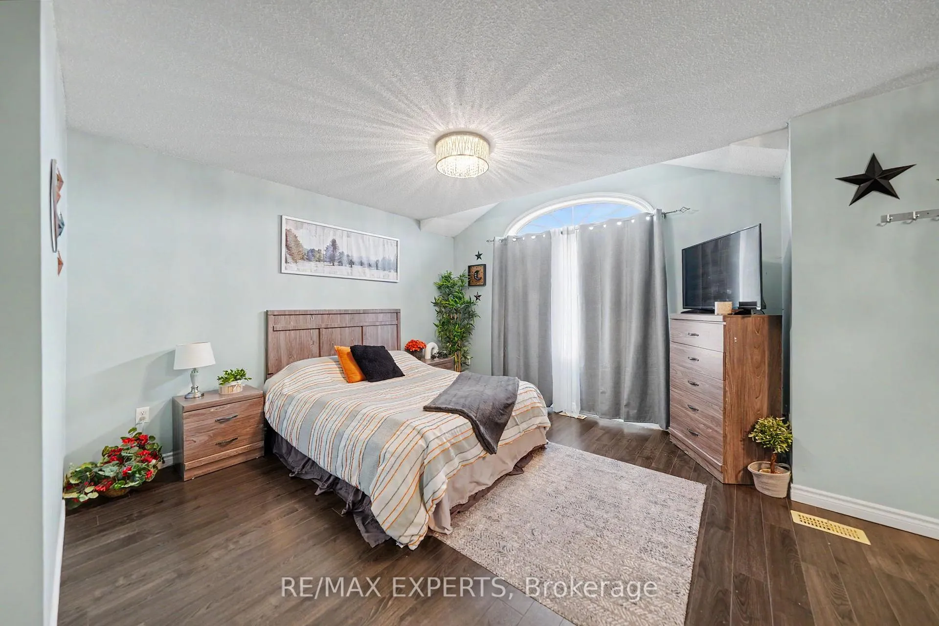 Photo 12 of 1261 Benson Street, Innisfil, Alcona — HOMEH