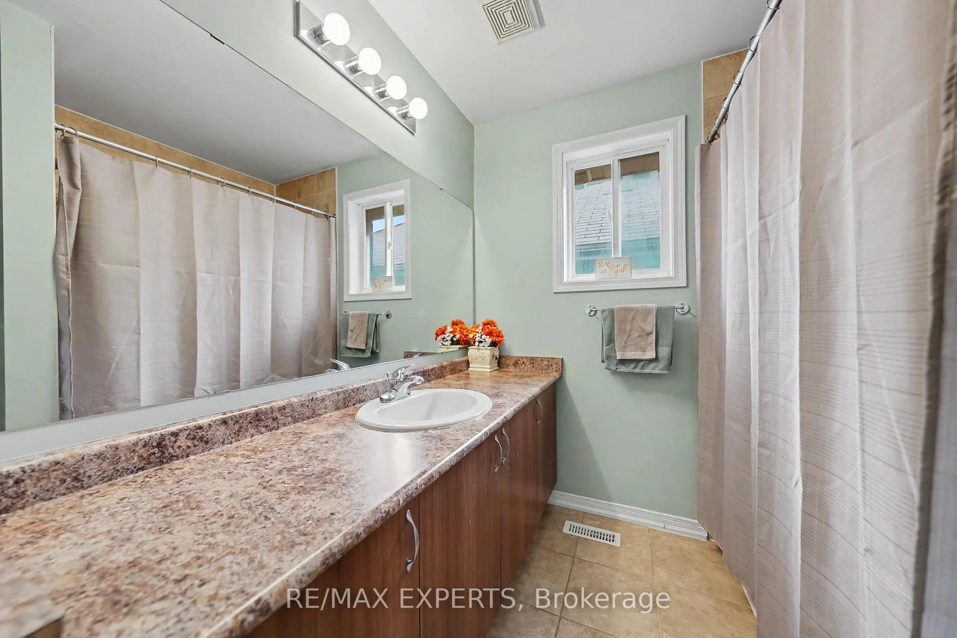 Photo 17 of 1261 Benson Street, Innisfil, Alcona — HOMEH