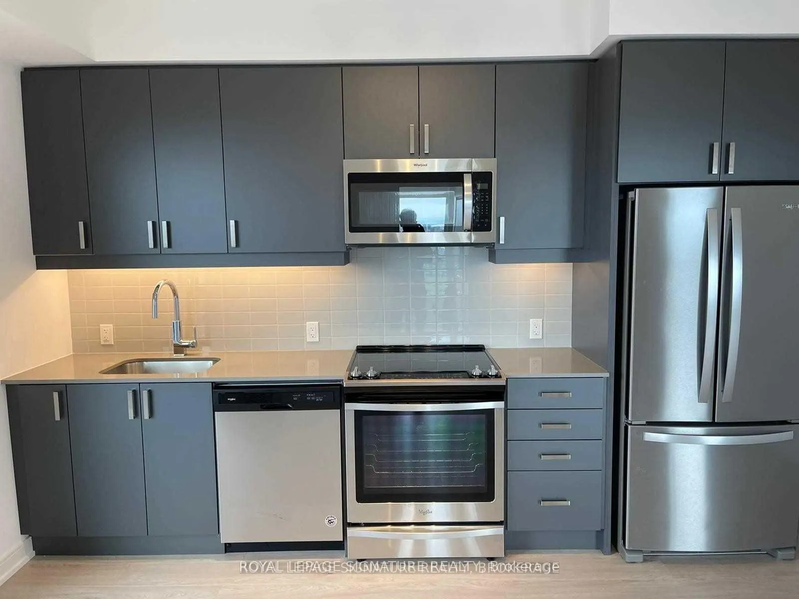 Photo 4 of Unit 3001, 8 Nahani Way, Mississauga, Hurontario — HOMEH