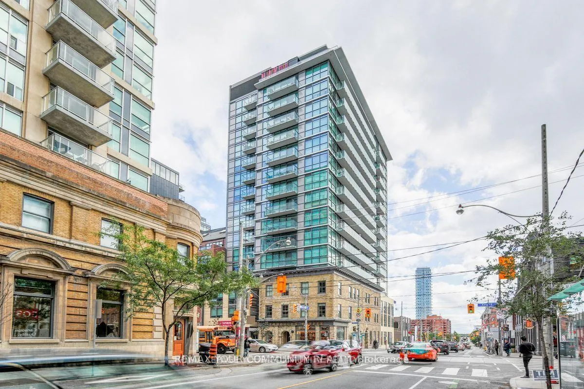 Front of Unit 1108, 39 Sherbourne Street W