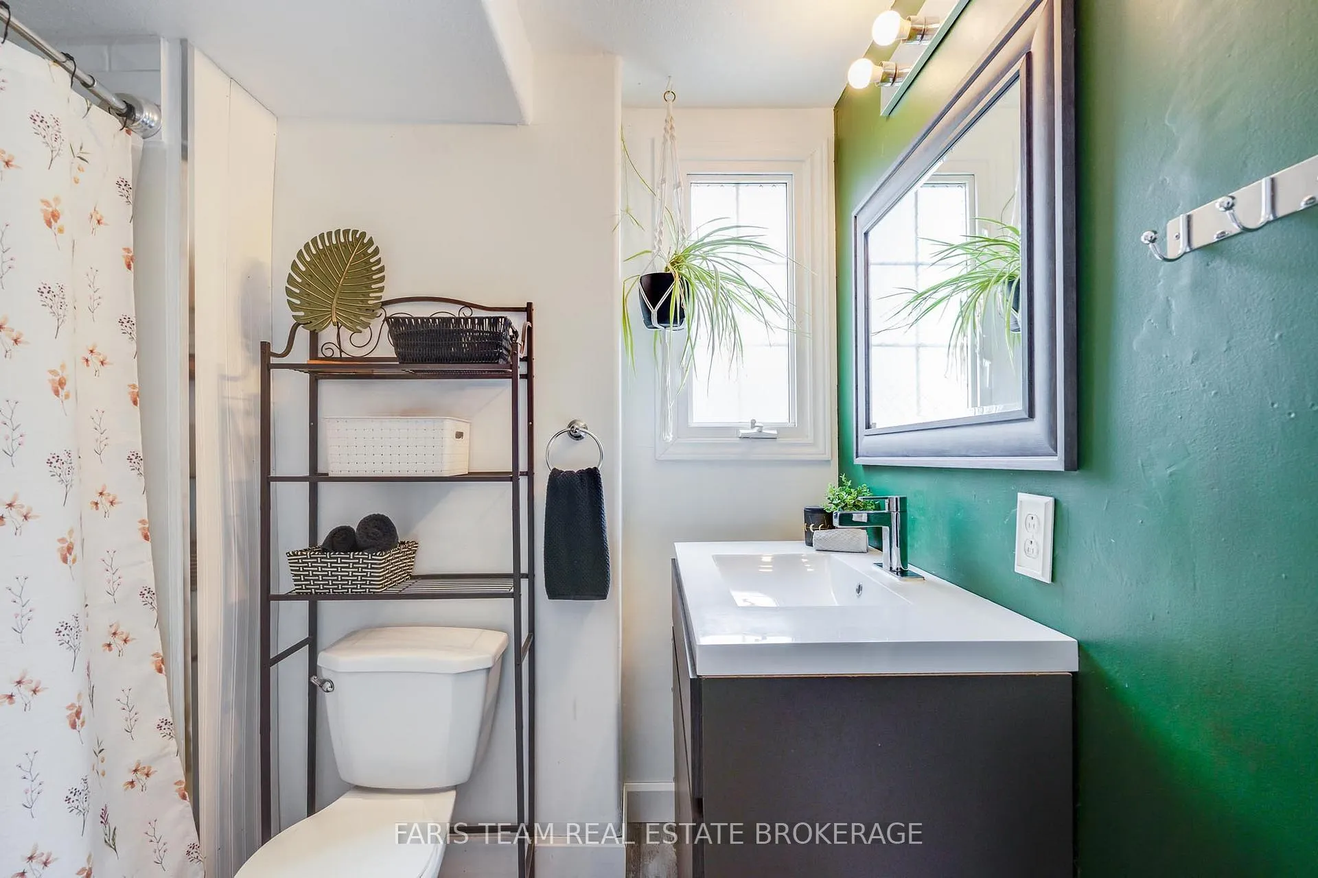 Photo 18 of 255 Lindsay Street, Midland — HOMEH