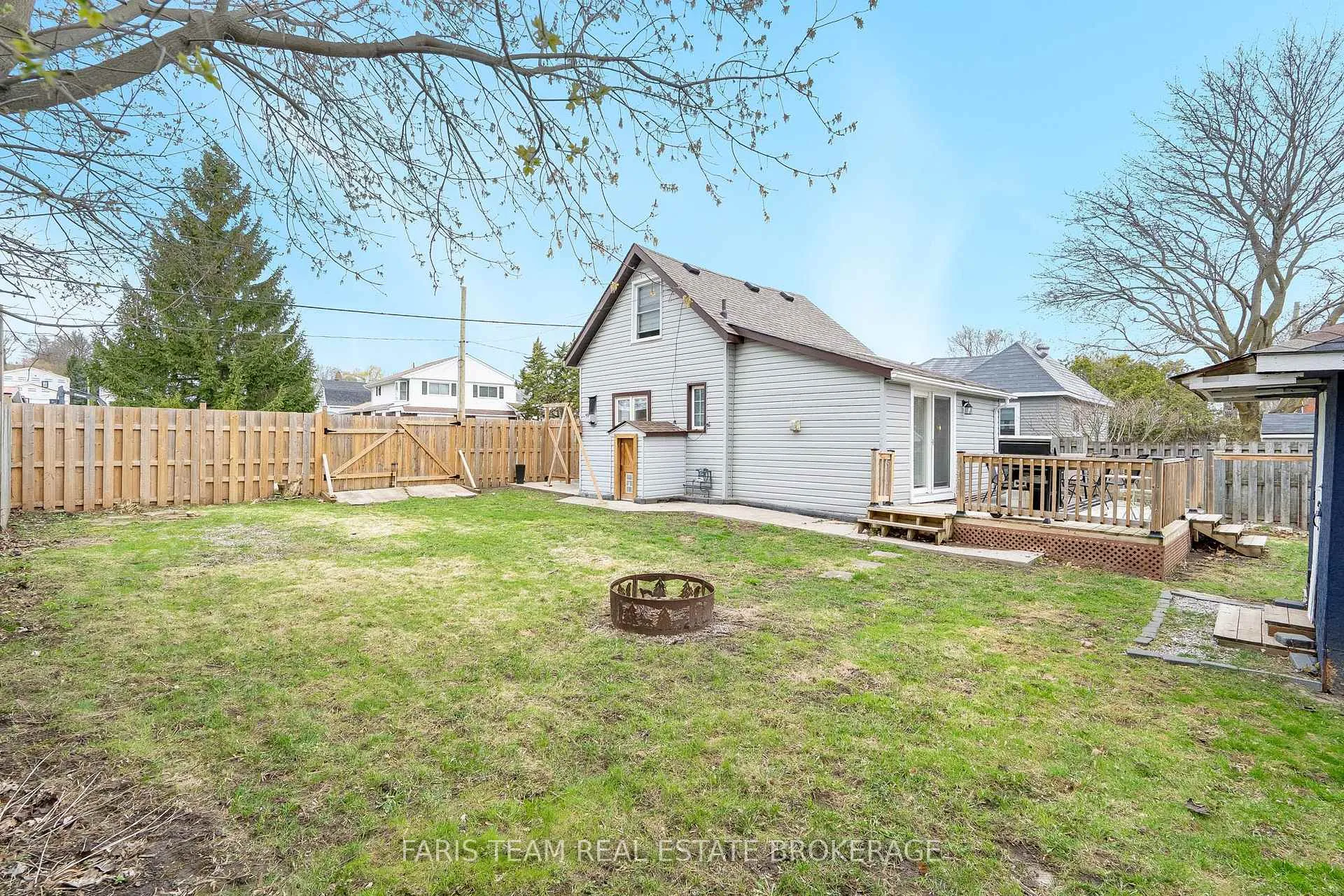 Photo 26 of 255 Lindsay Street, Midland — HOMEH
