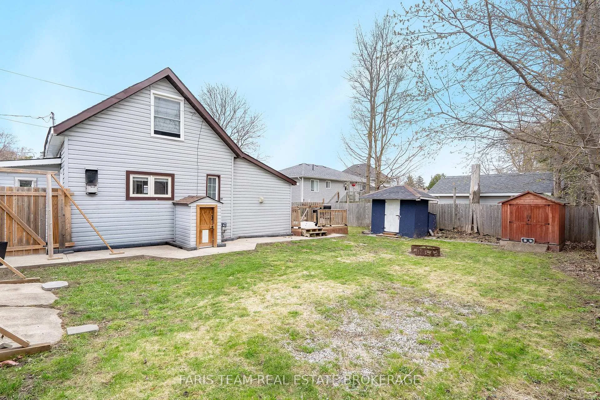Photo 27 of 255 Lindsay Street, Midland — HOMEH