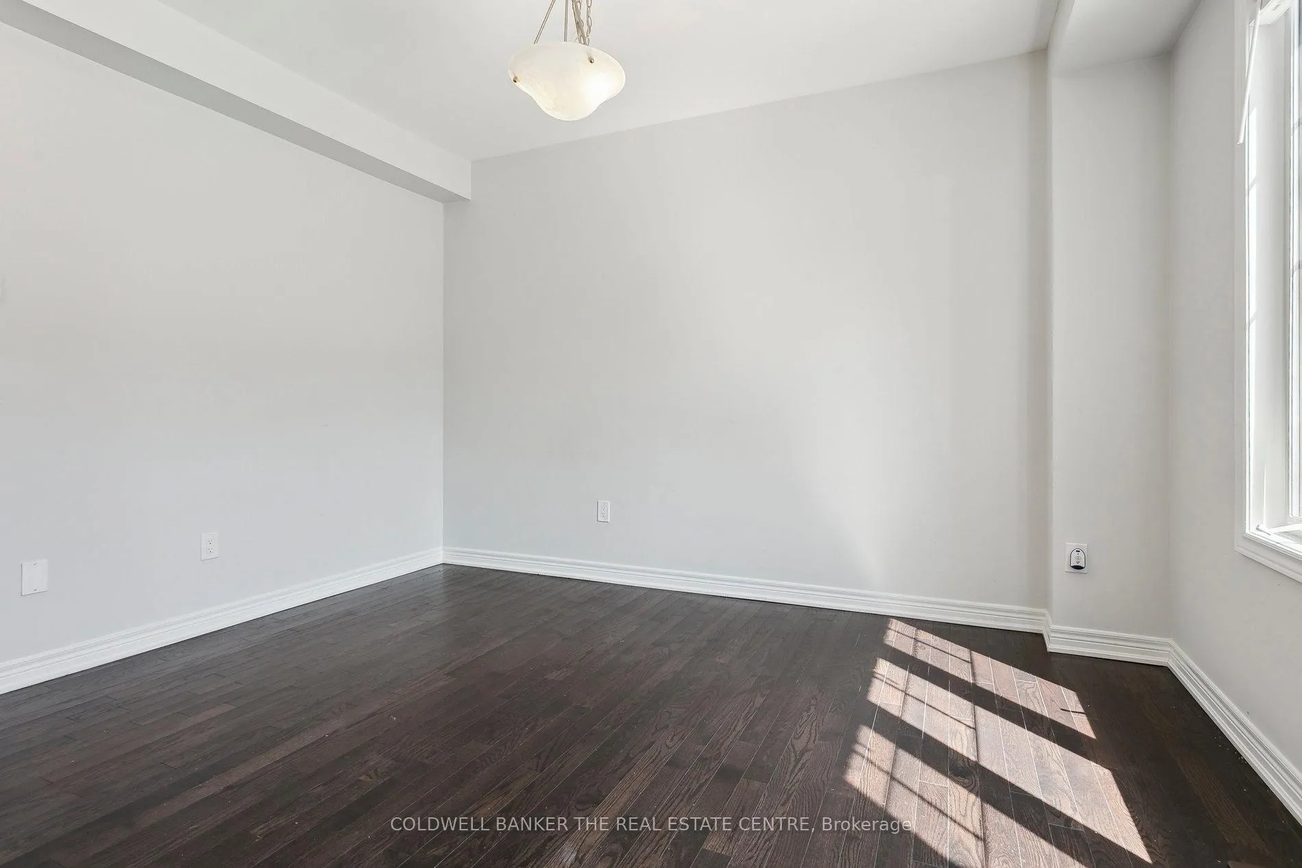 Photo 5 of 266 Inspire Boulevard, Brampton, Sandringham-Wellington North — HOMEH