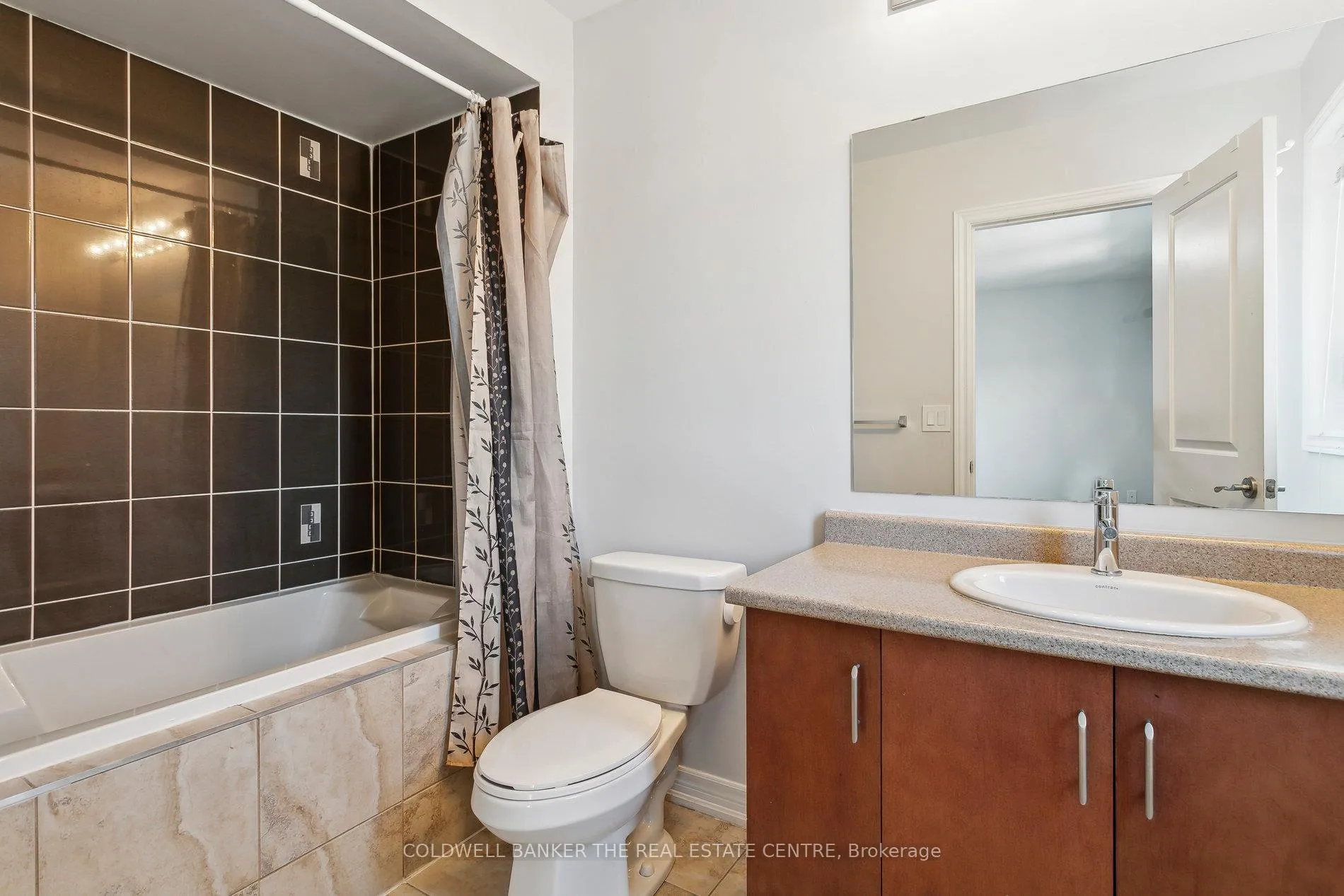 Photo 24 of 266 Inspire Boulevard, Brampton, Sandringham-Wellington North — HOMEH