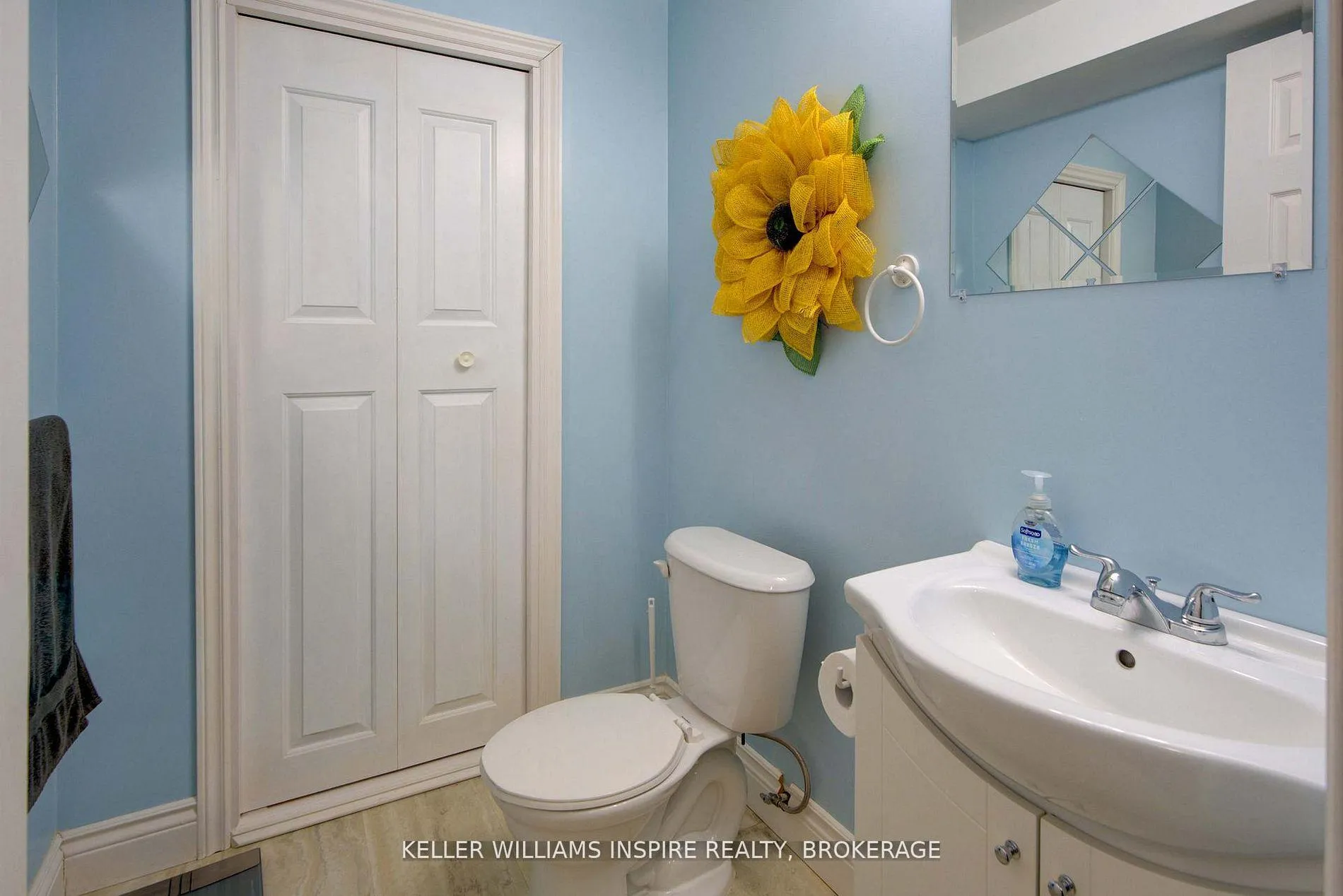 Photo 24 of 120 Blakely Street, Loyalist, Amherstview — HOMEH
