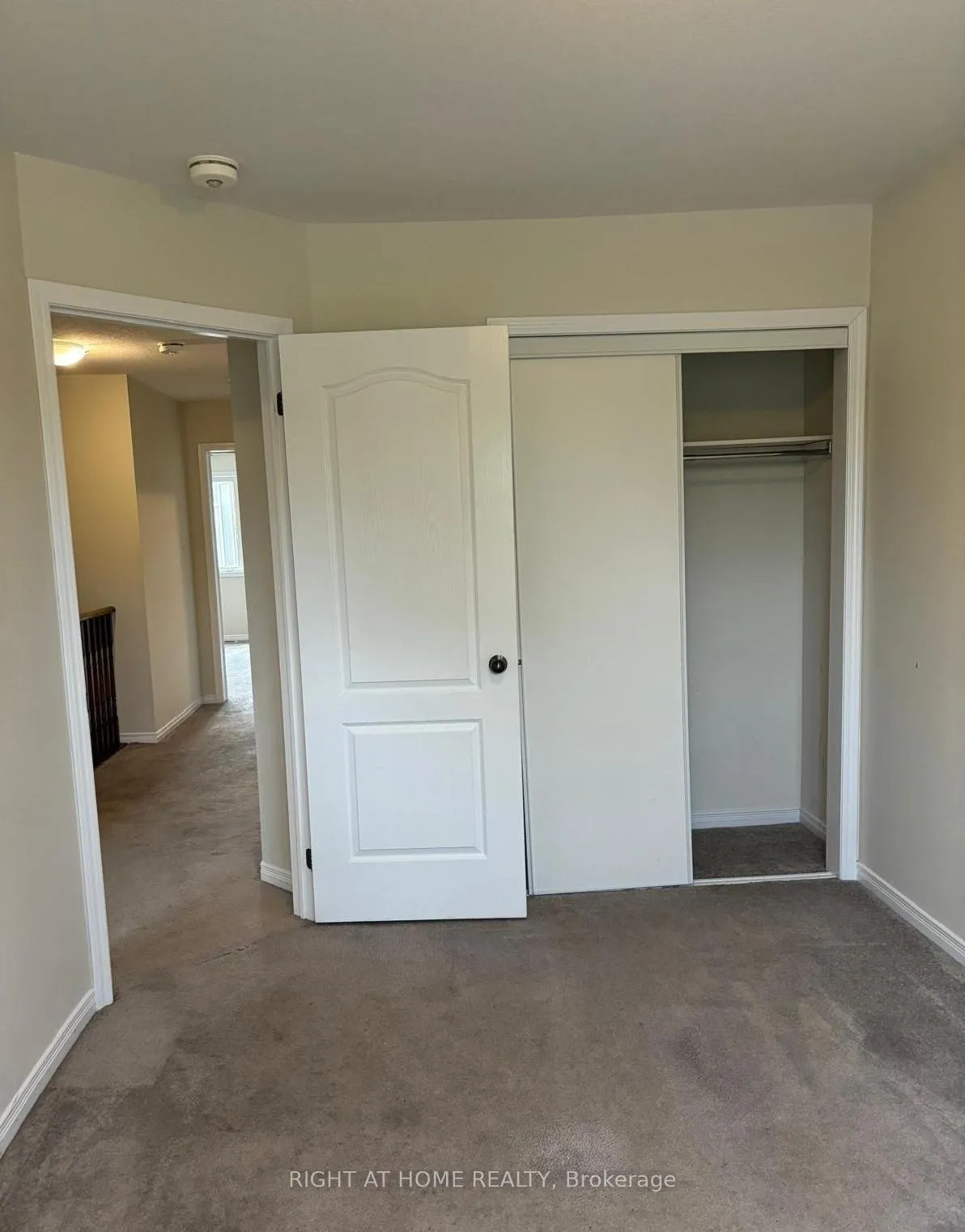 Photo 14 of 7761 White Pine Crescent, Niagara Falls, Brown — HOMEH