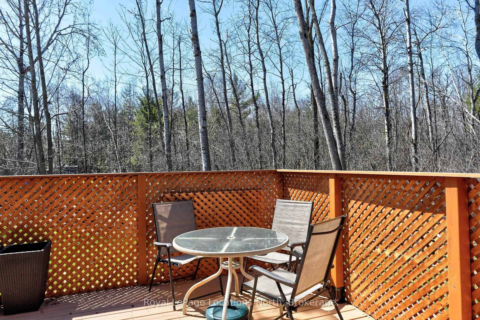 Photo 8 of 18 Prince Charles Avenue, Barrie, Little Lake — HOMEH