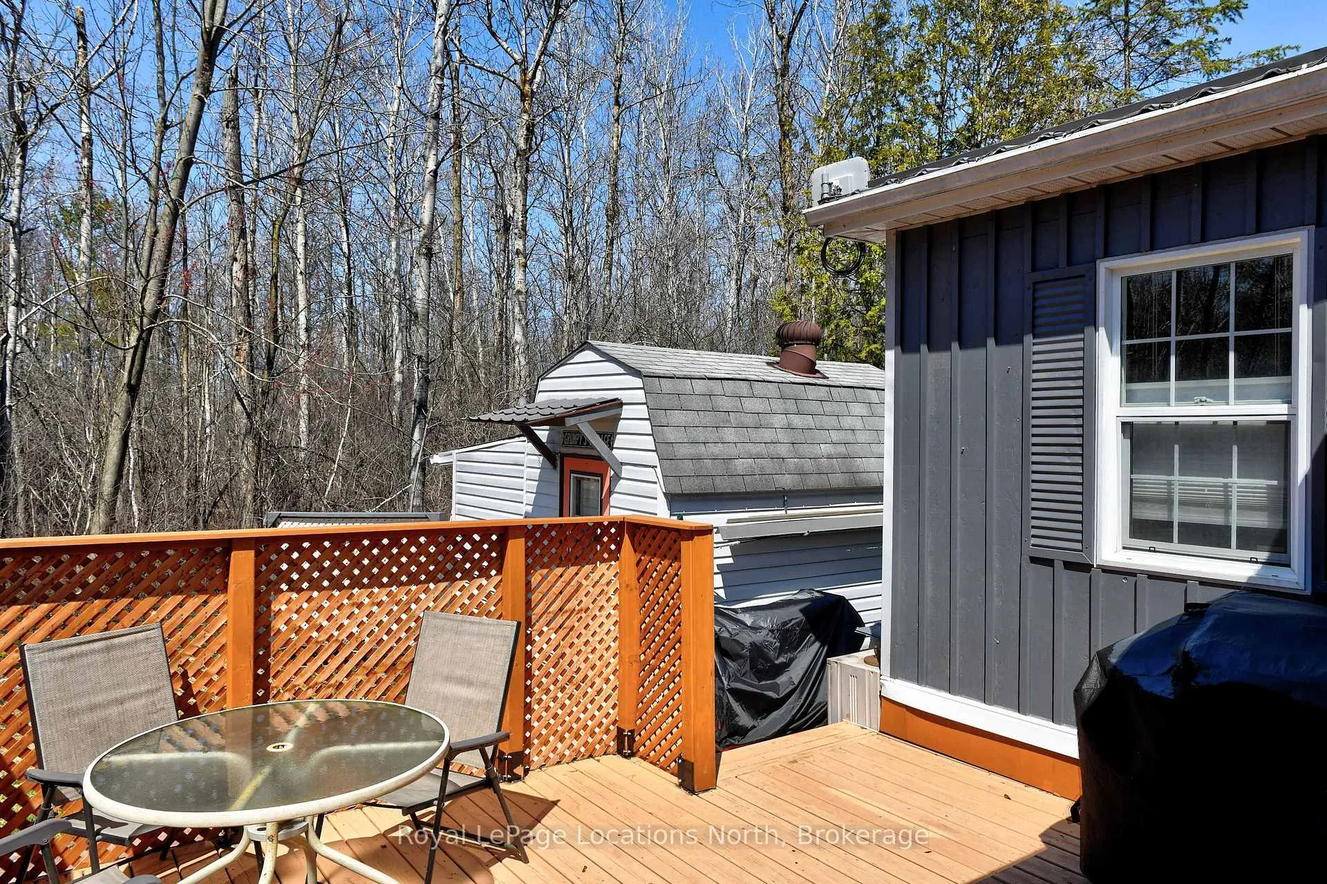 Photo 10 of 18 Prince Charles Avenue, Barrie, Little Lake — HOMEH