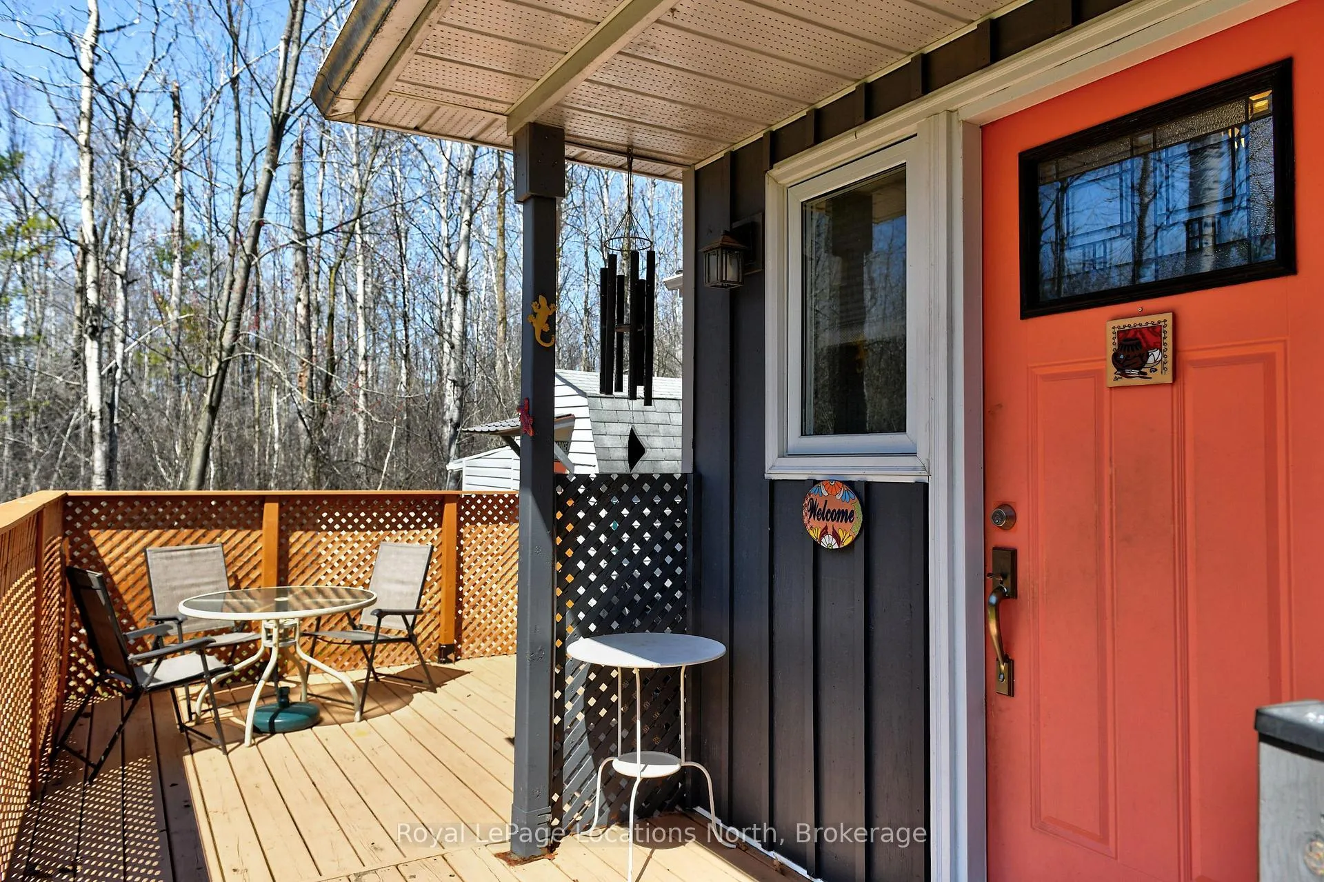 Photo 11 of 18 Prince Charles Avenue, Barrie, Little Lake — HOMEH