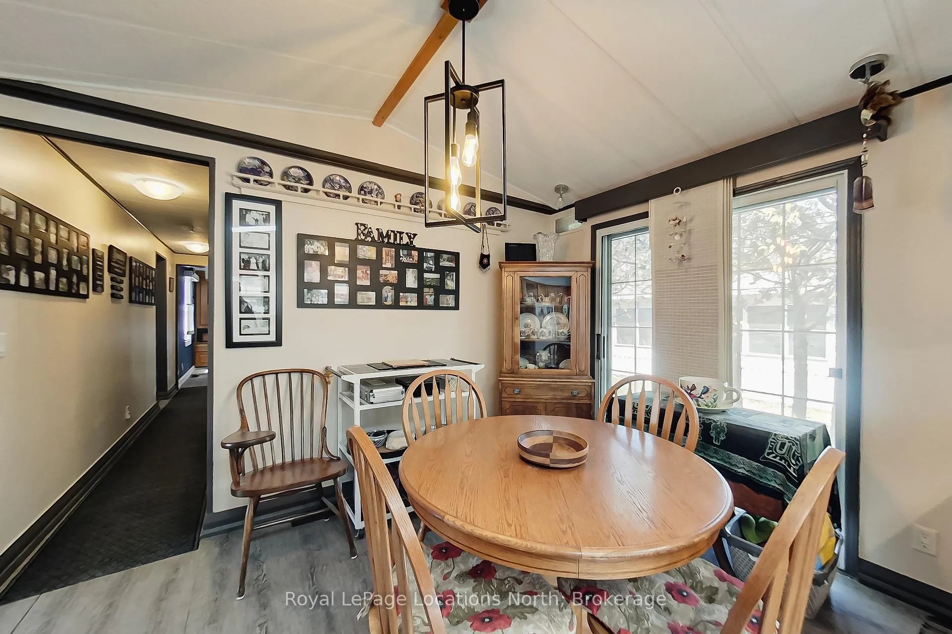 Photo 20 of 18 Prince Charles Avenue, Barrie, Little Lake — HOMEH