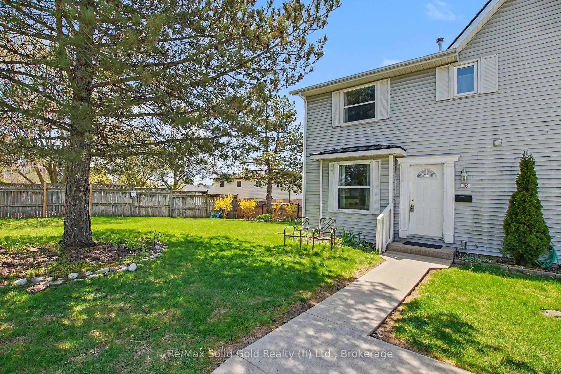 Photo 1 of Unit 16, 265 Williamsburg Road, Kitchener — HOMEH