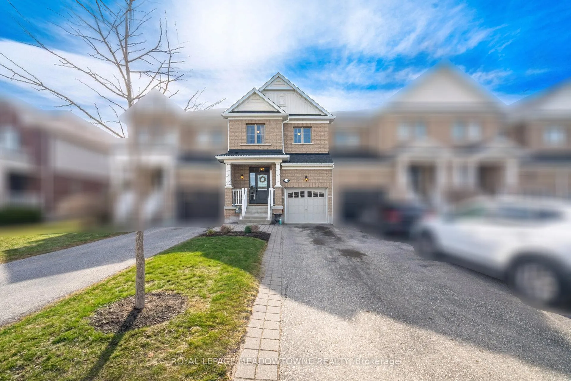 Photo 2 of 21 Sharpe Crescent, New Tecumseth, Tottenham — HOMEH
