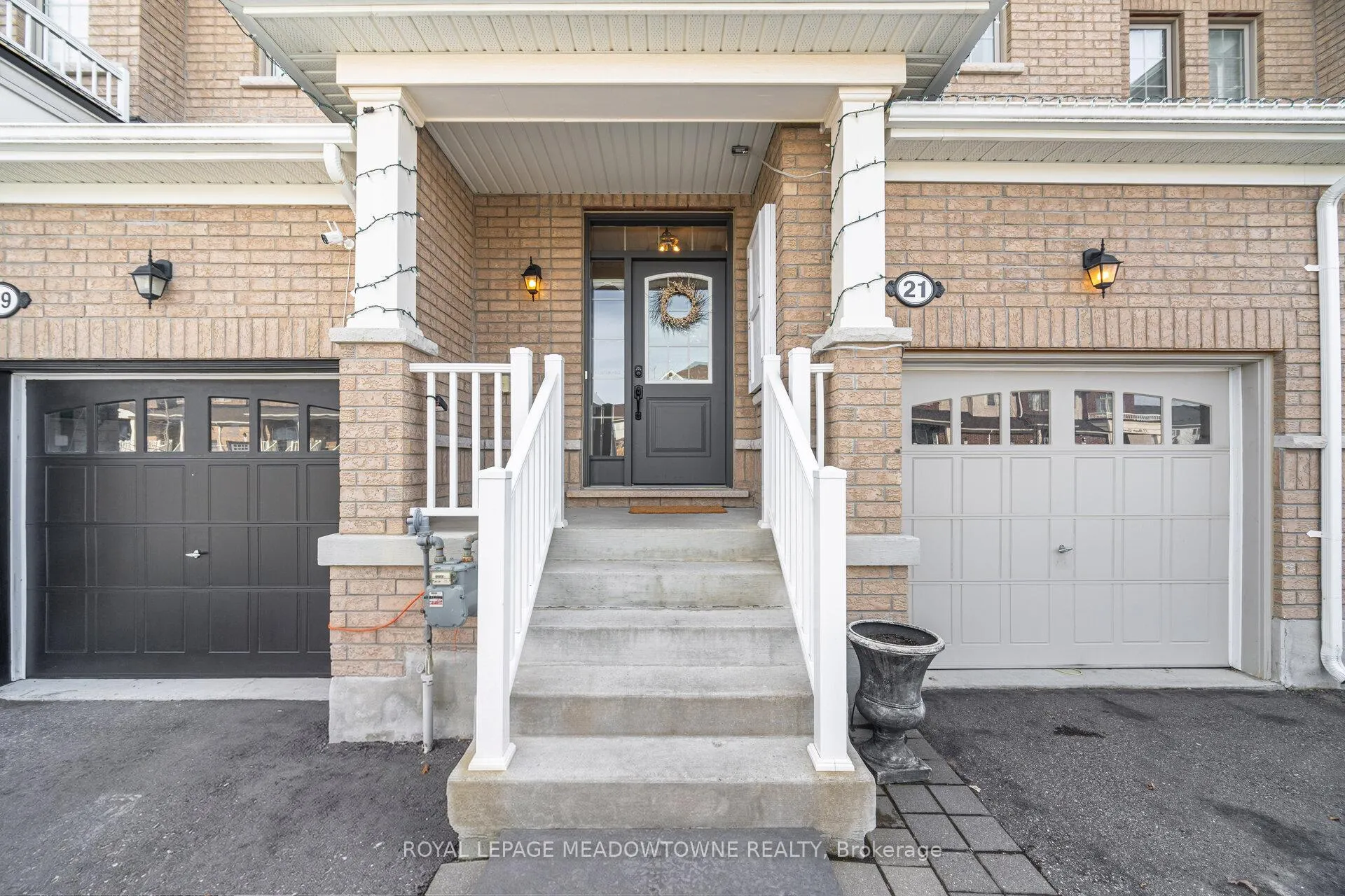 Photo 4 of 21 Sharpe Crescent, New Tecumseth, Tottenham — HOMEH