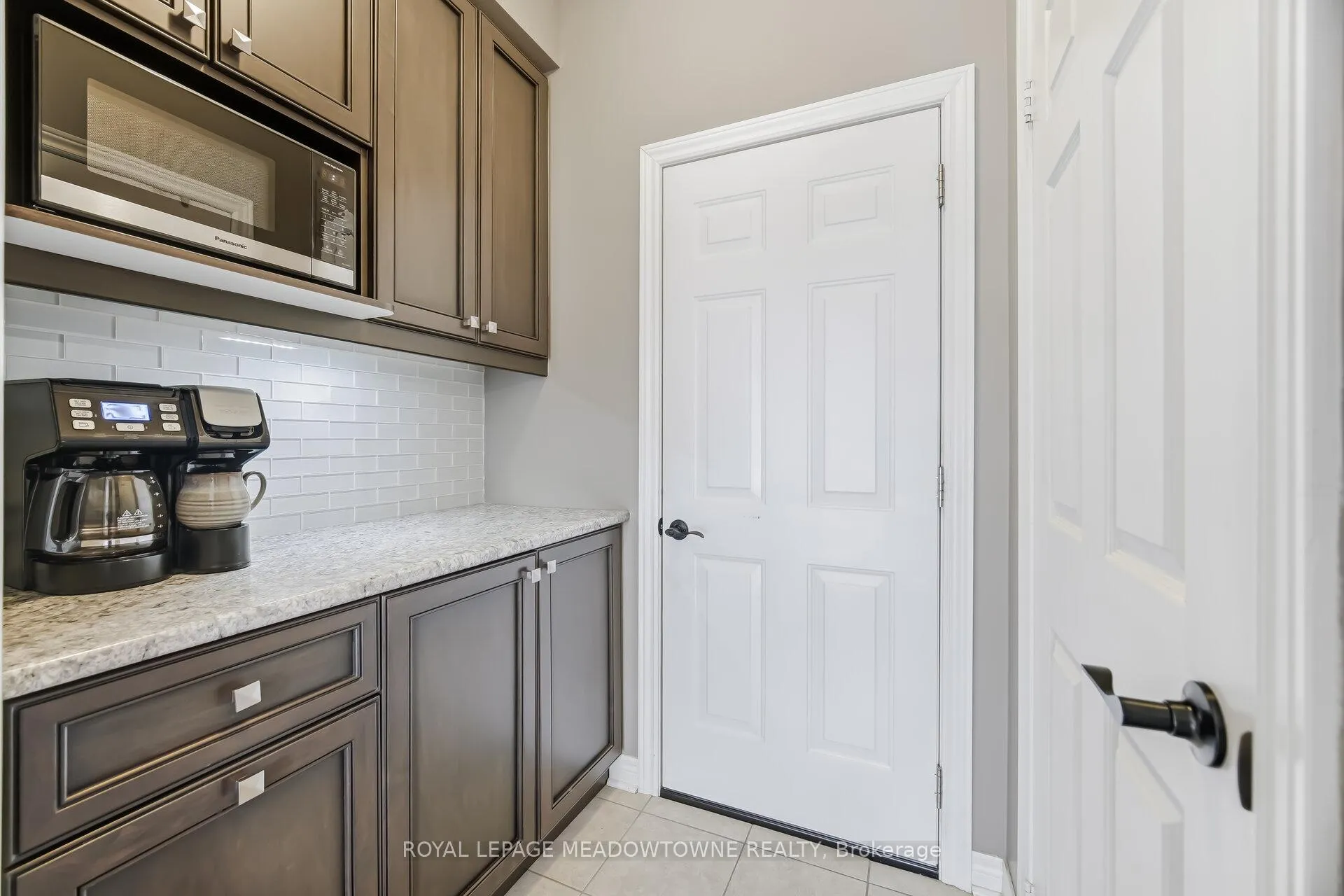 Photo 11 of 21 Sharpe Crescent, New Tecumseth, Tottenham — HOMEH