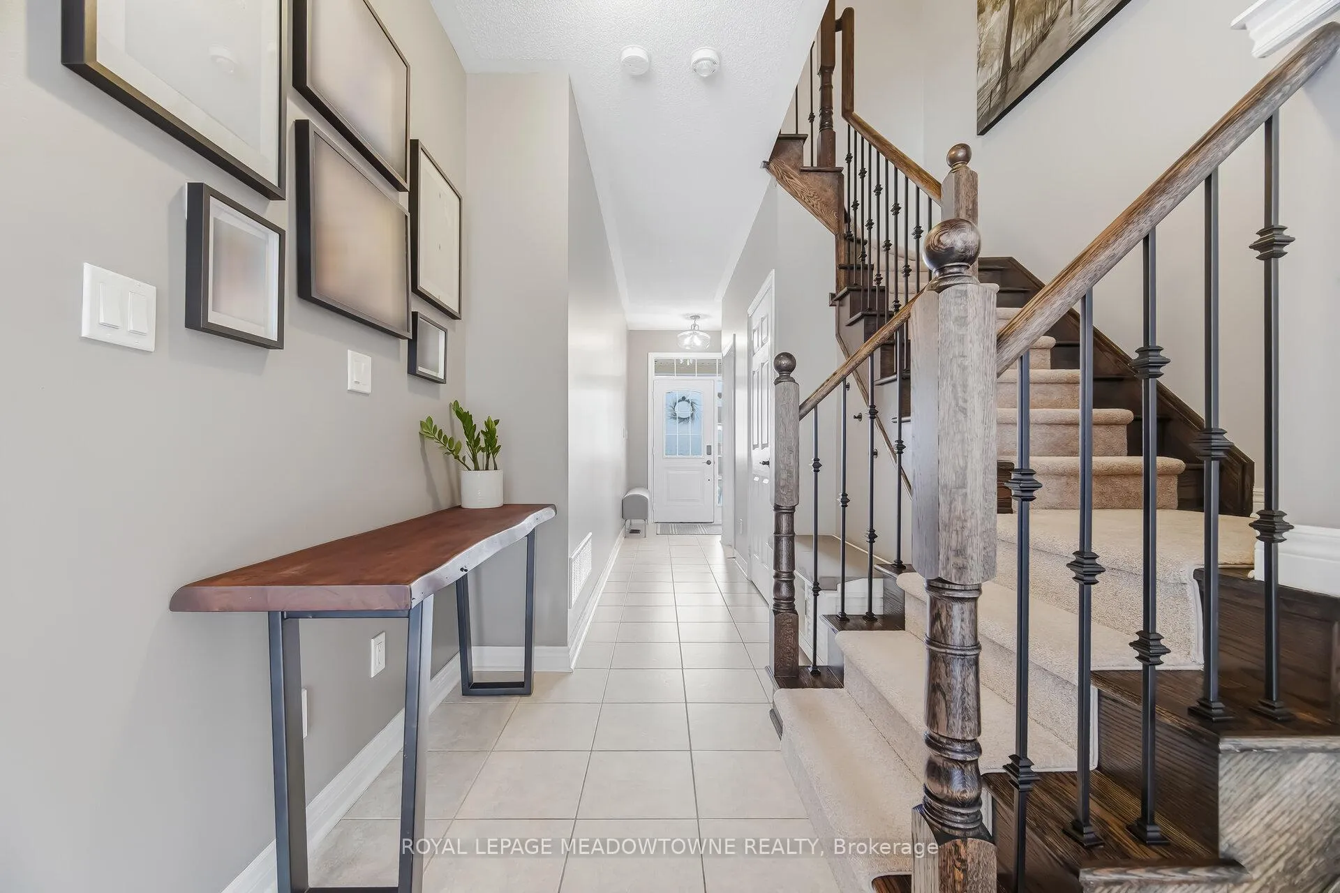 Photo 23 of 21 Sharpe Crescent, New Tecumseth, Tottenham — HOMEH