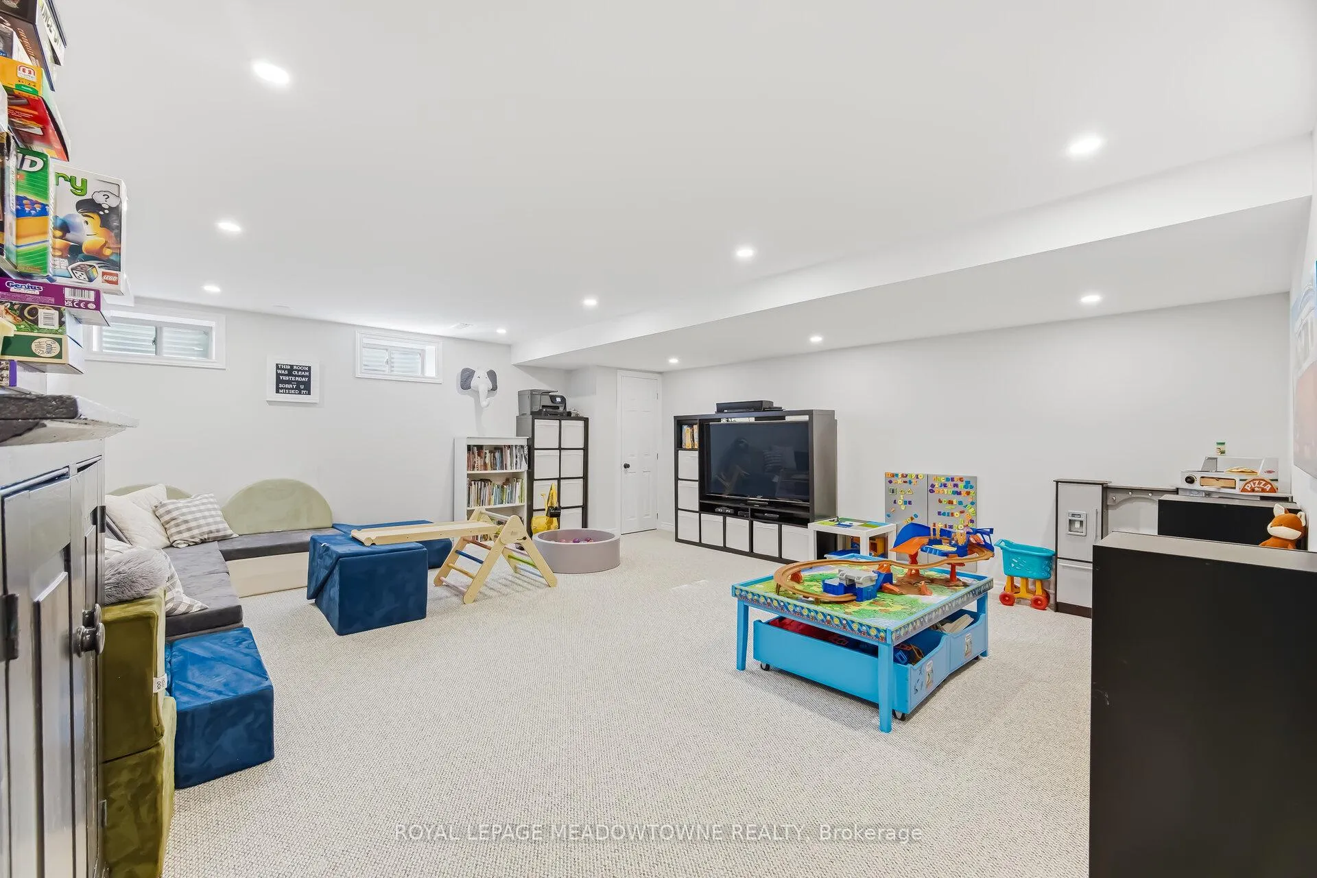 Photo 40 of 21 Sharpe Crescent, New Tecumseth, Tottenham — HOMEH