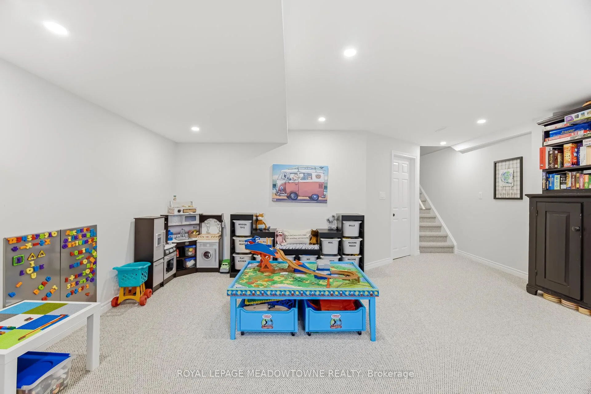Photo 41 of 21 Sharpe Crescent, New Tecumseth, Tottenham — HOMEH