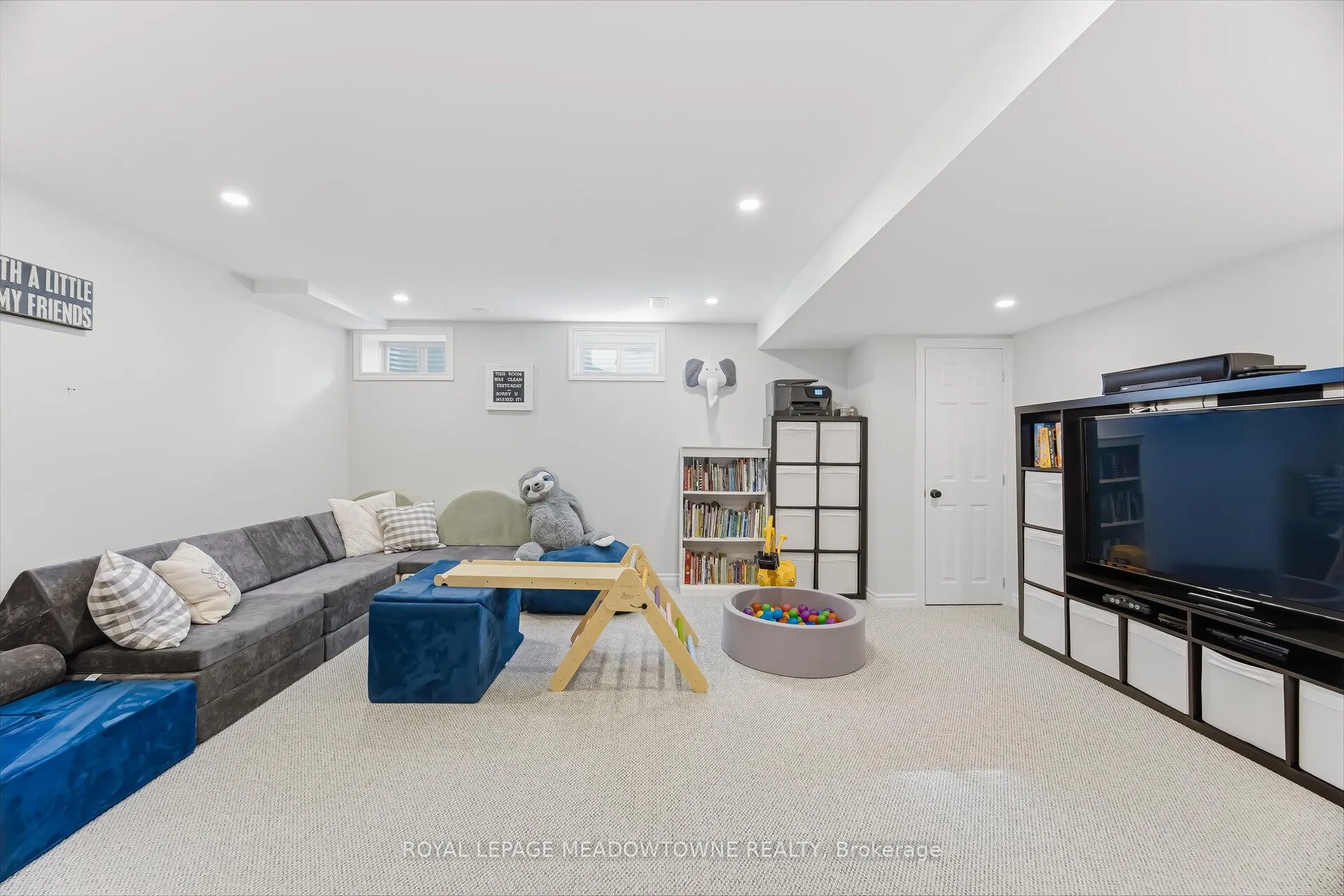 Photo 42 of 21 Sharpe Crescent, New Tecumseth, Tottenham — HOMEH