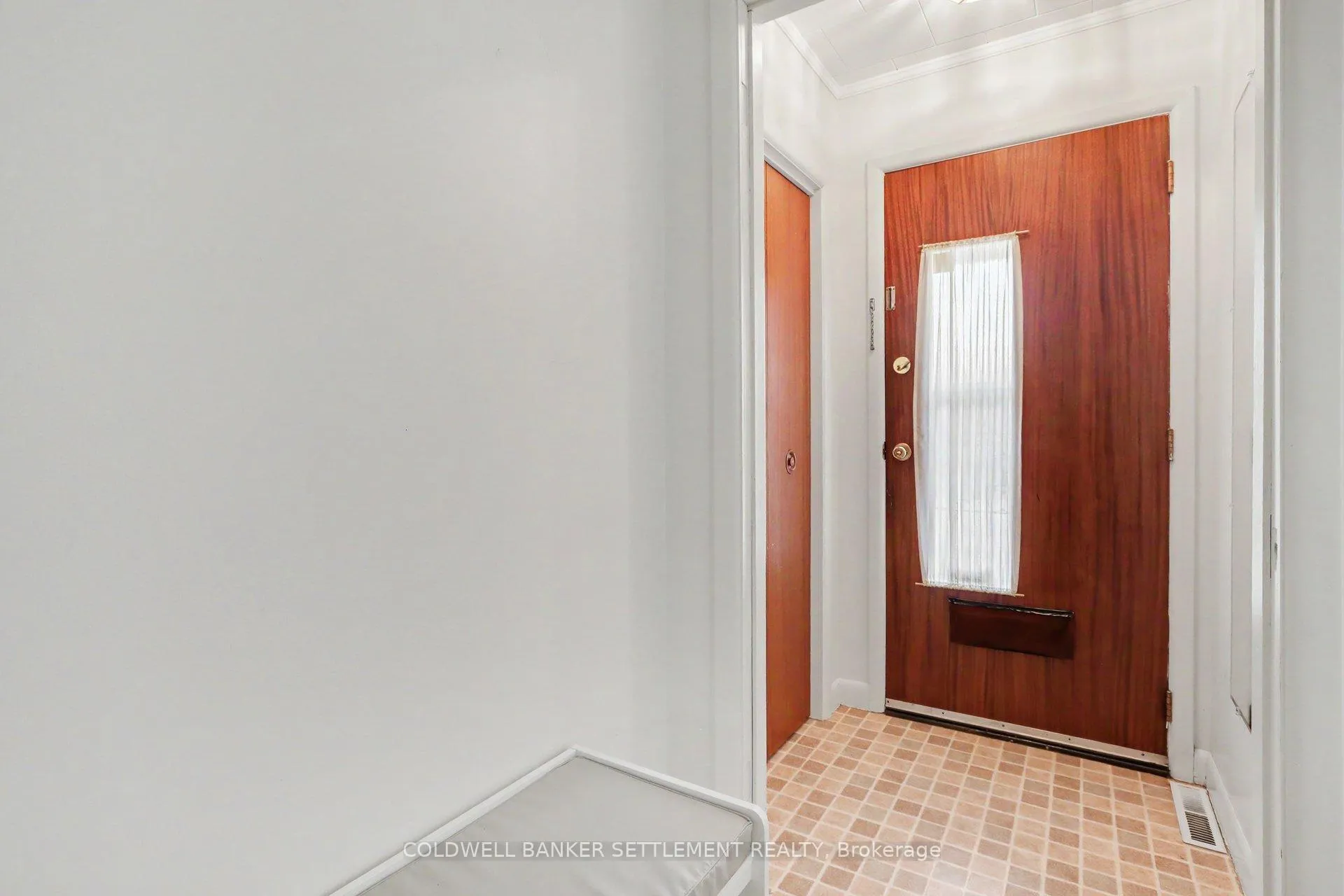 Photo 3 of 2 Glenview Crescent, Perth — HOMEH