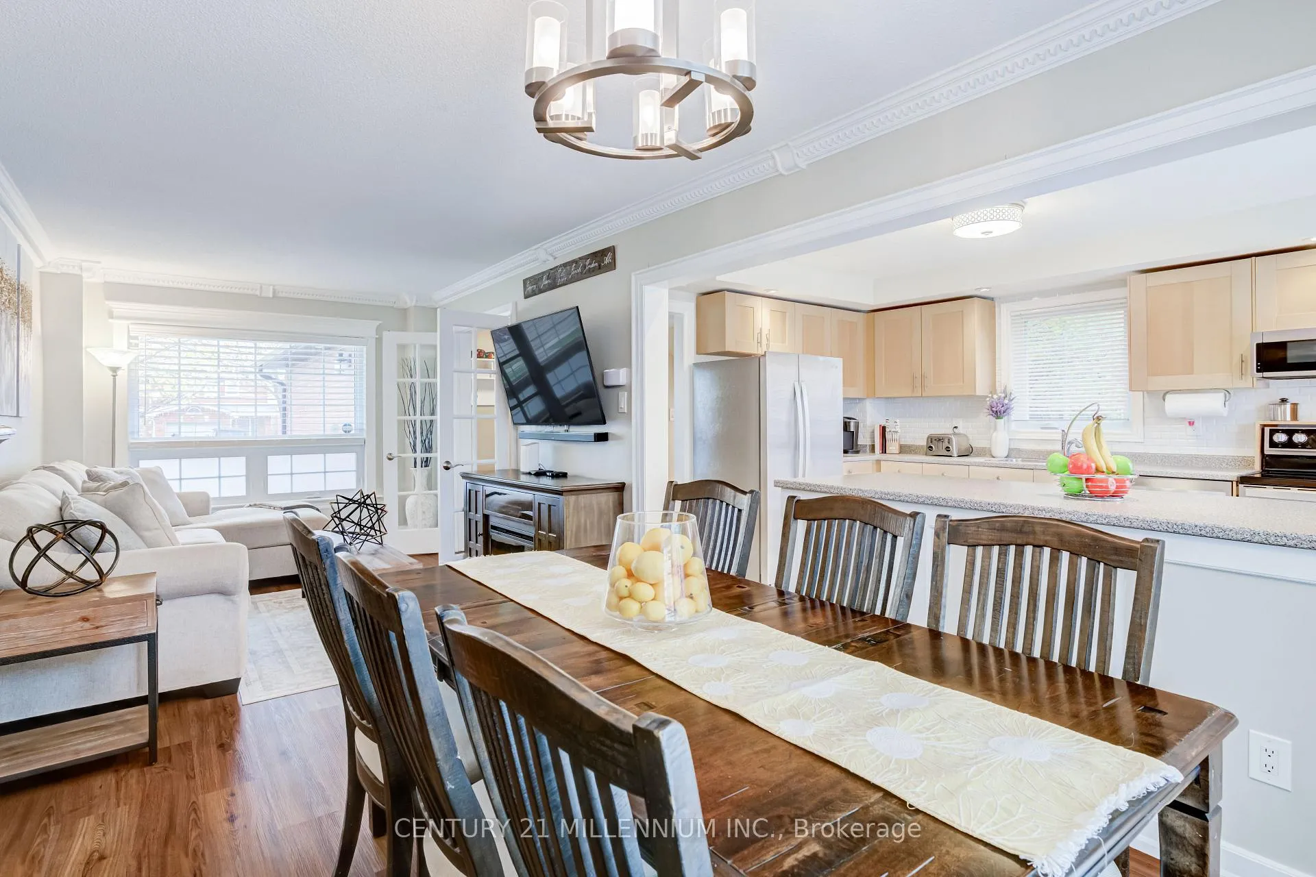Photo 10 of 8 Shenstone Avenue, Brampton, Heart Lake West — HOMEH