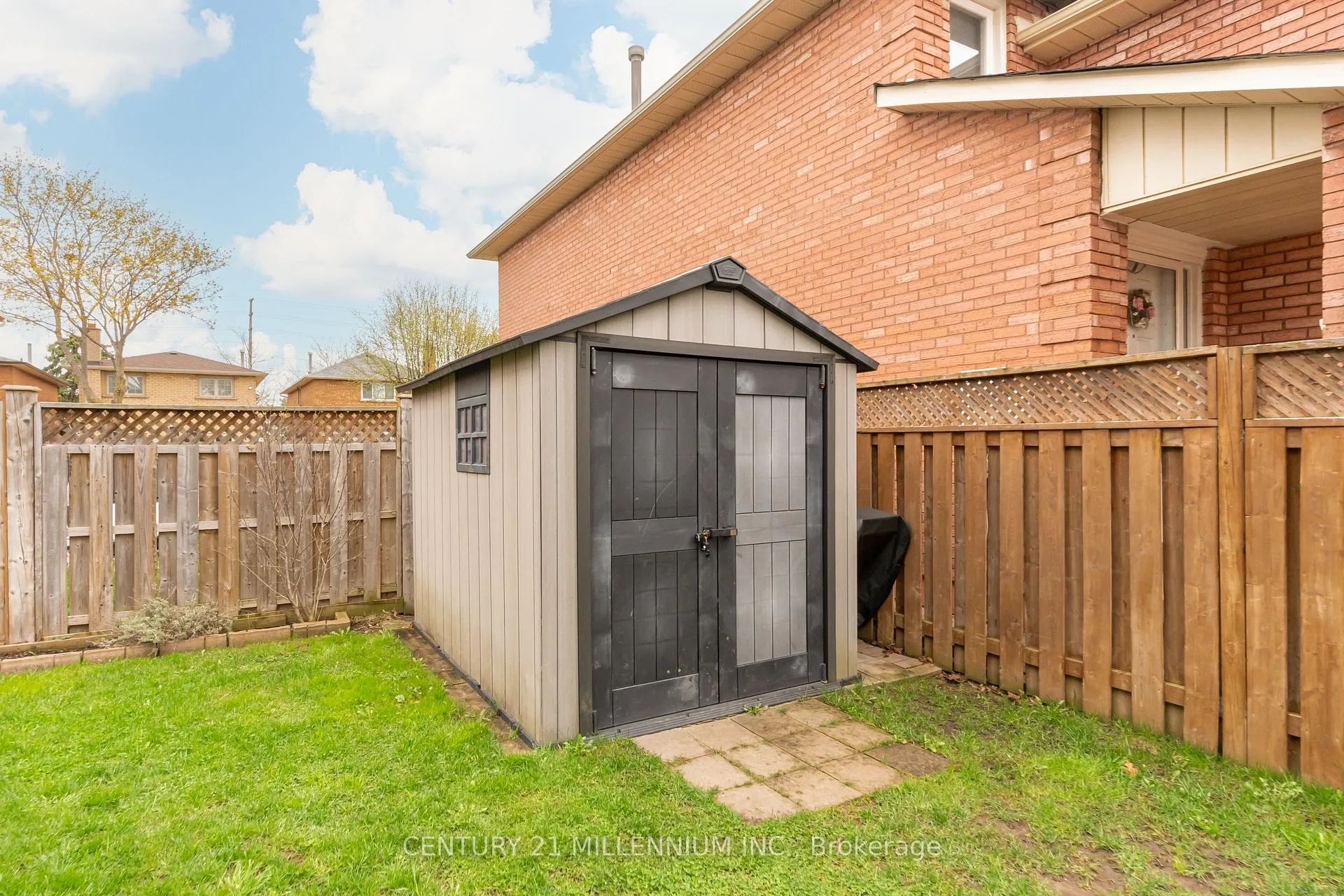 Photo 32 of 8 Shenstone Avenue, Brampton, Heart Lake West — HOMEH