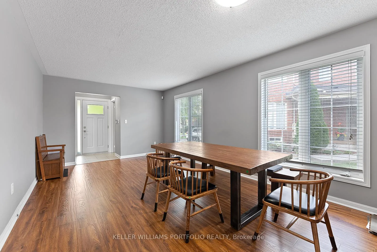 Photo 7 of 2412 Baintree Crescent, Oakville, Westmount — HOMEH