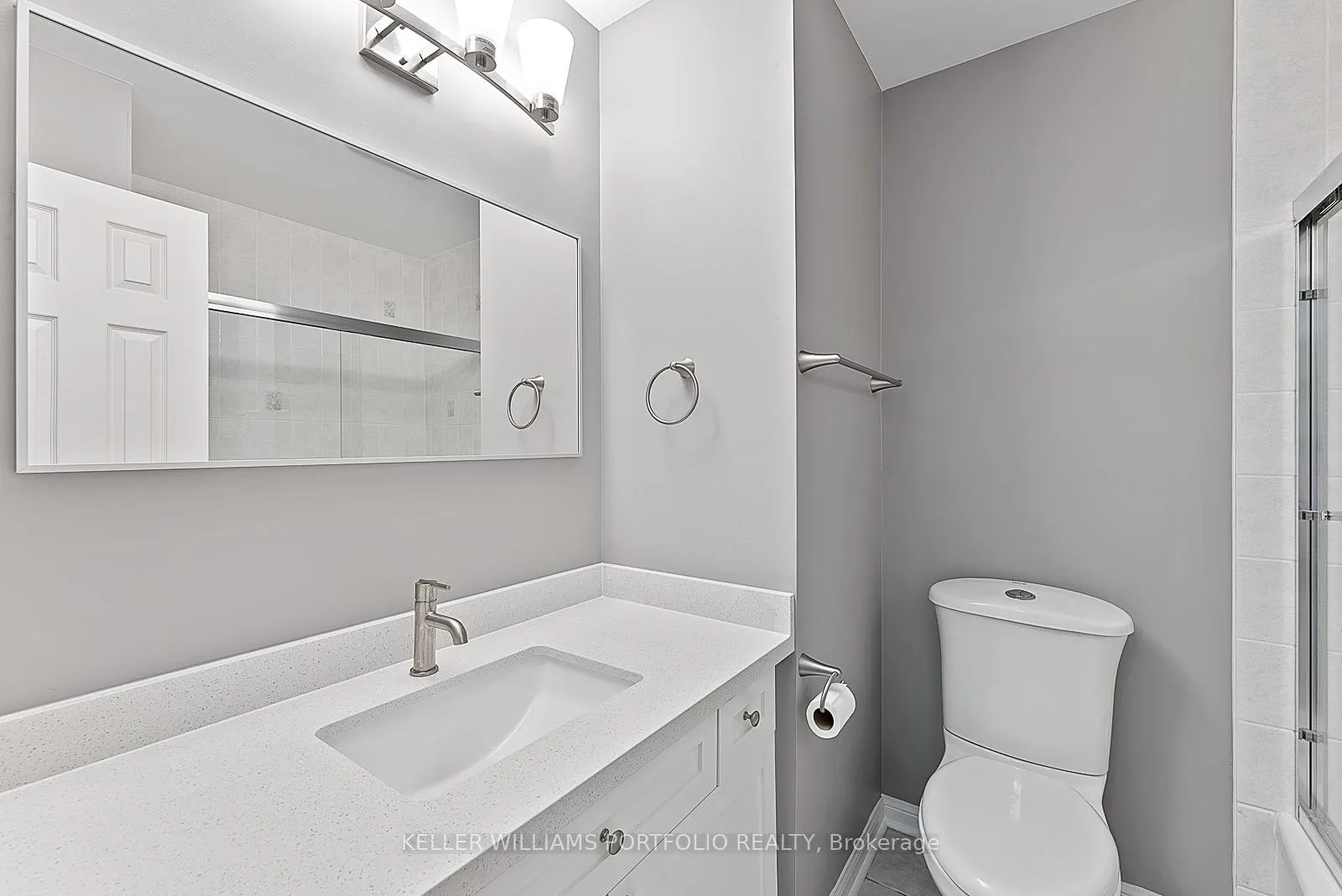 Photo 35 of 2412 Baintree Crescent, Oakville, Westmount — HOMEH