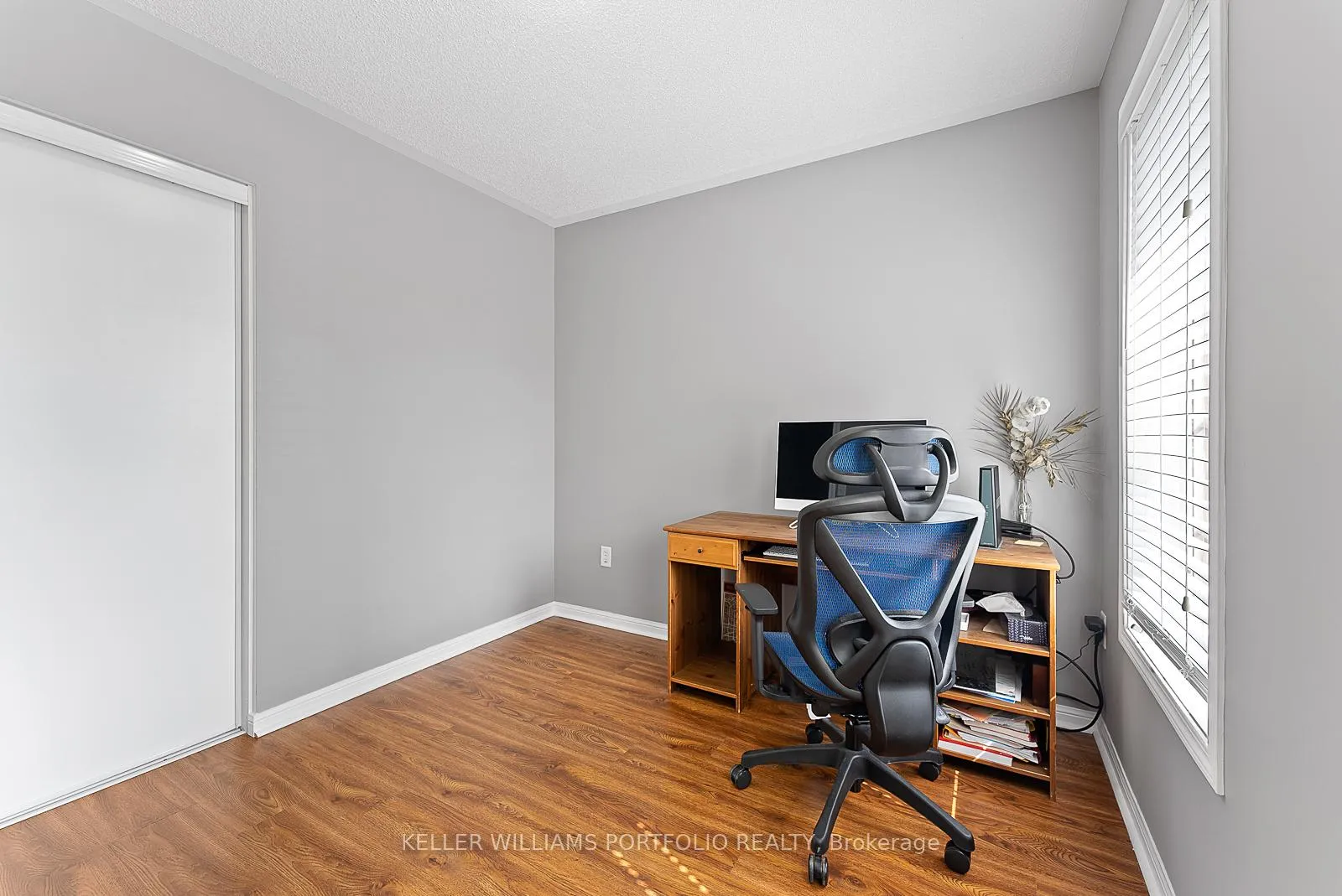 Photo 37 of 2412 Baintree Crescent, Oakville, Westmount — HOMEH