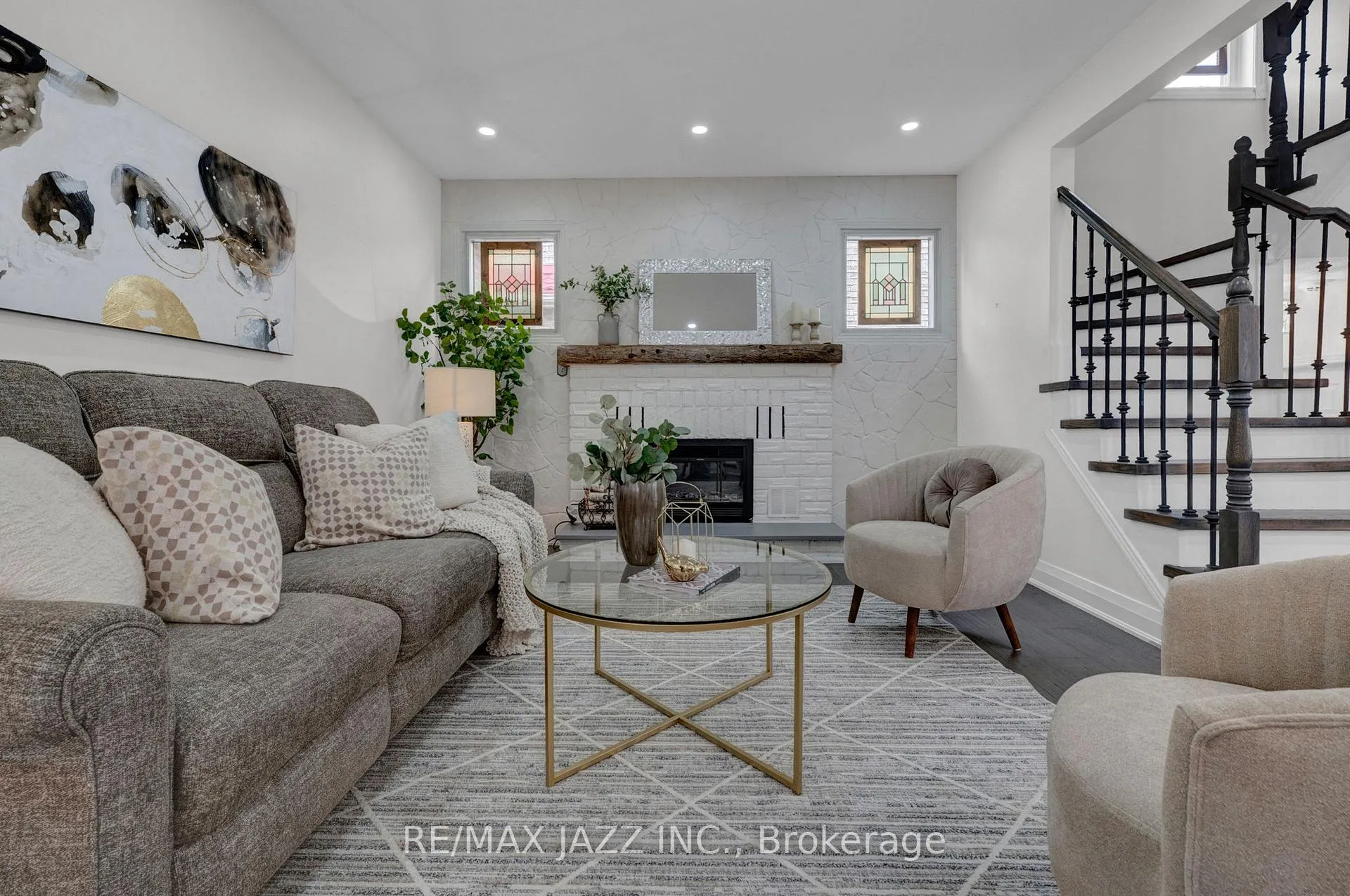 Photo 5 of 15 Stockbridge Crescent, Ajax, Central West — HOMEH