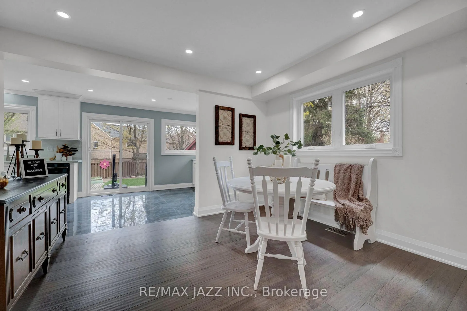 Photo 7 of 15 Stockbridge Crescent, Ajax, Central West — HOMEH