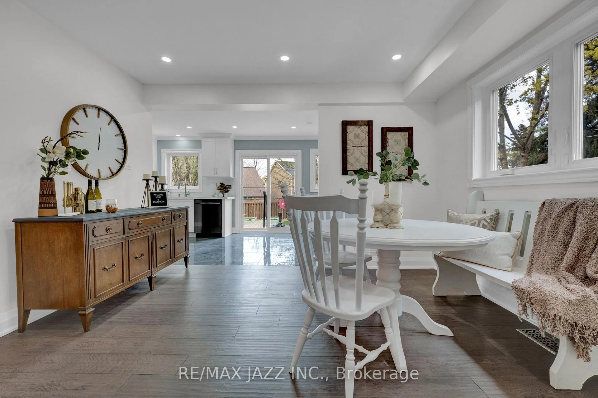Photo 8 of 15 Stockbridge Crescent, Ajax, Central West — HOMEH