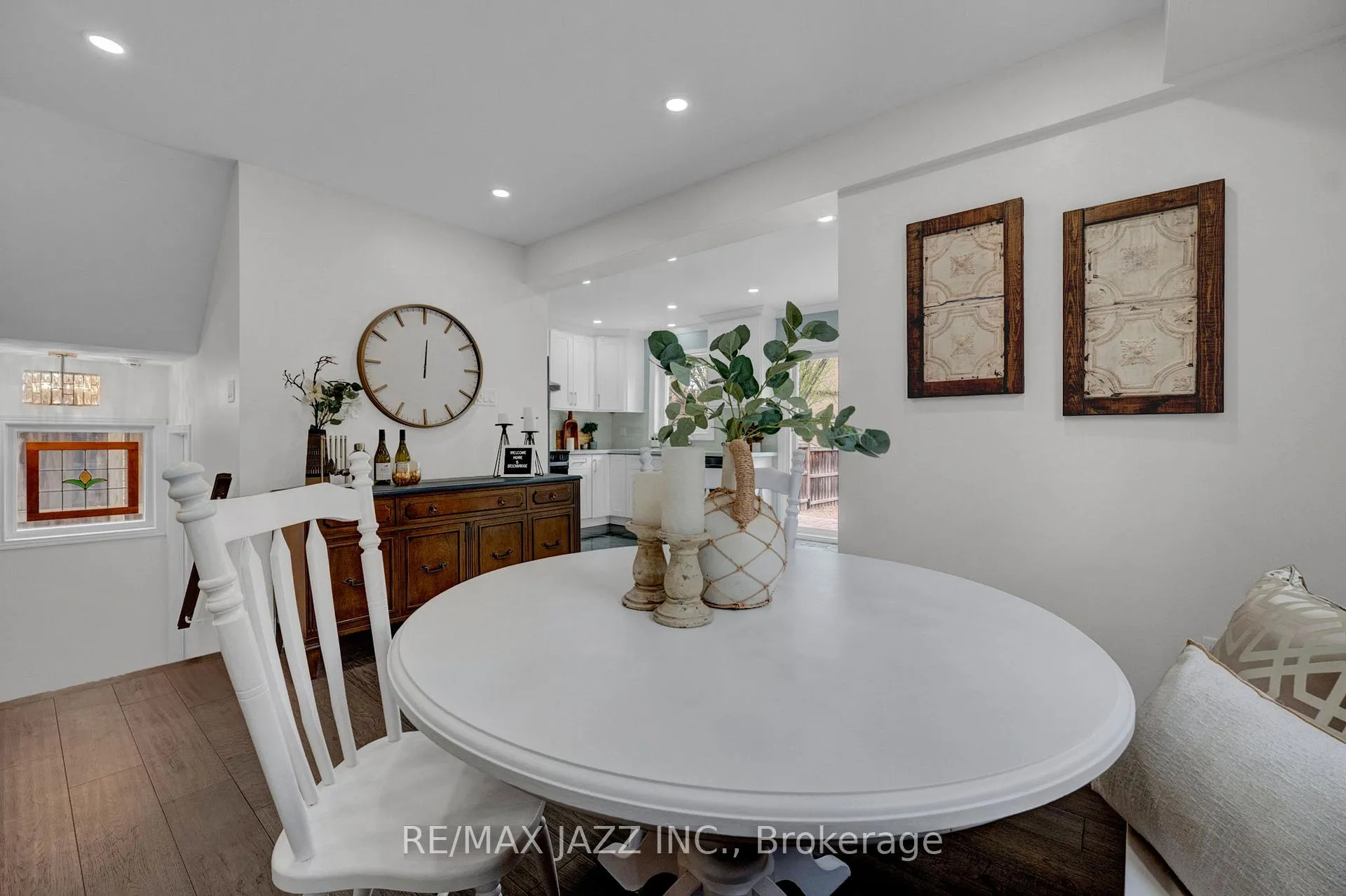 Photo 9 of 15 Stockbridge Crescent, Ajax, Central West — HOMEH
