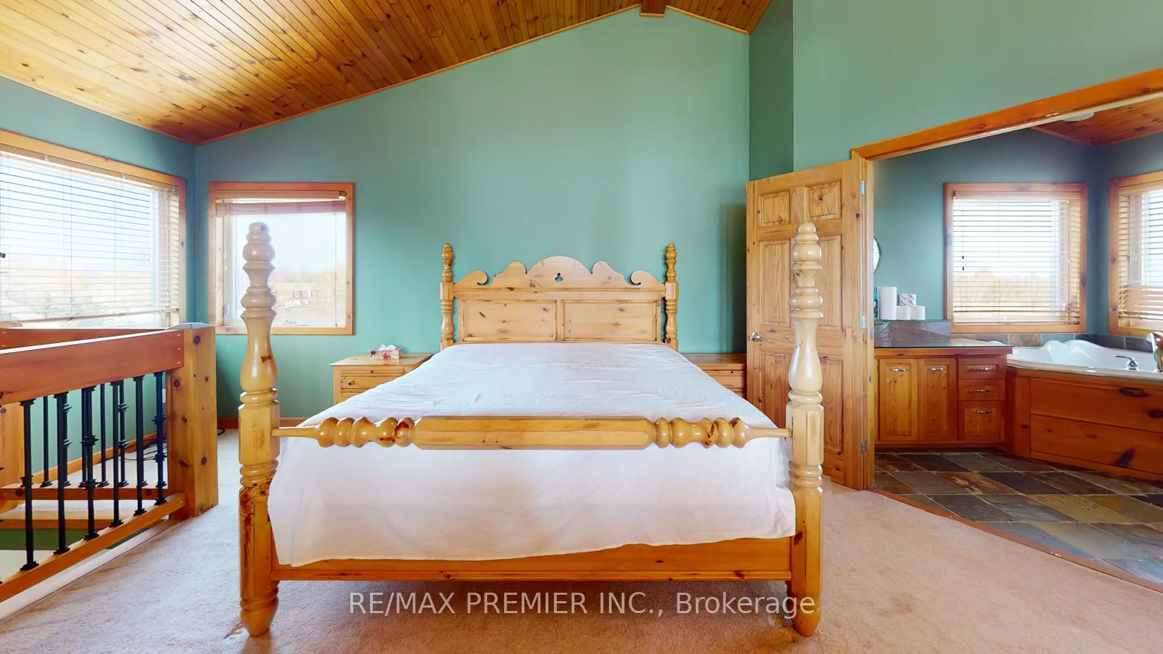 Photo 7 of 31 Paradise Boulevard, Ramara, Rural Ramara — HOMEH