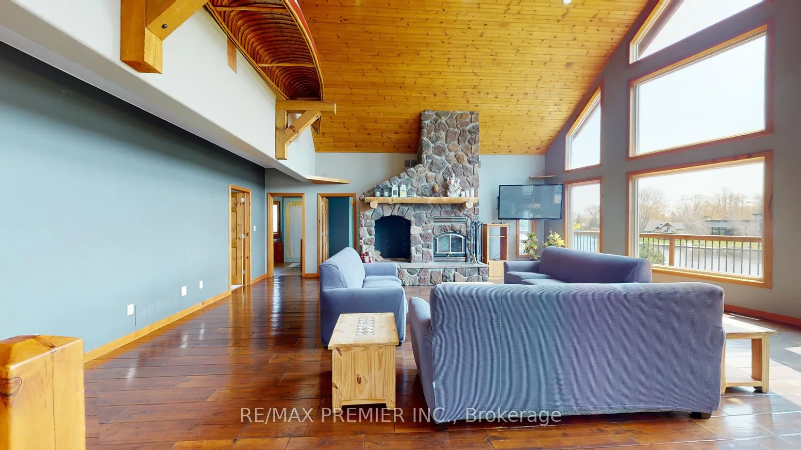 Photo 8 of 31 Paradise Boulevard, Ramara, Rural Ramara — HOMEH